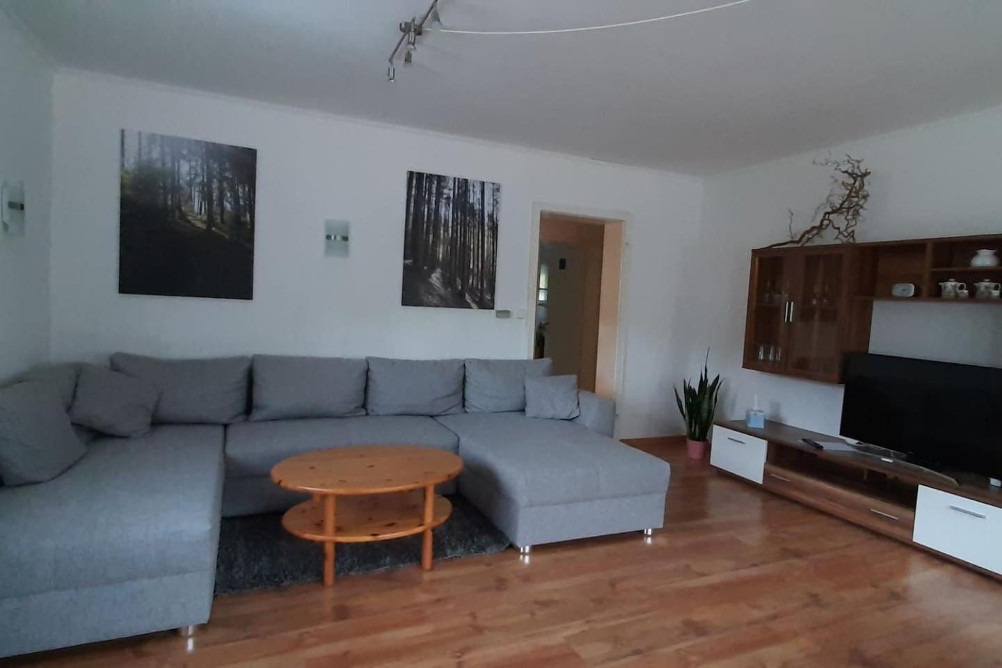 Steepleview House, Schwarzwaldblick Apartment - spacious & peaceful