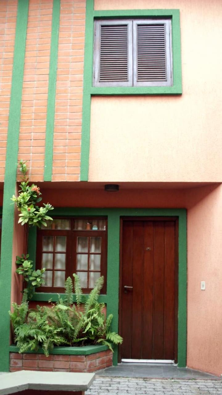 Sobrado in Village view 2