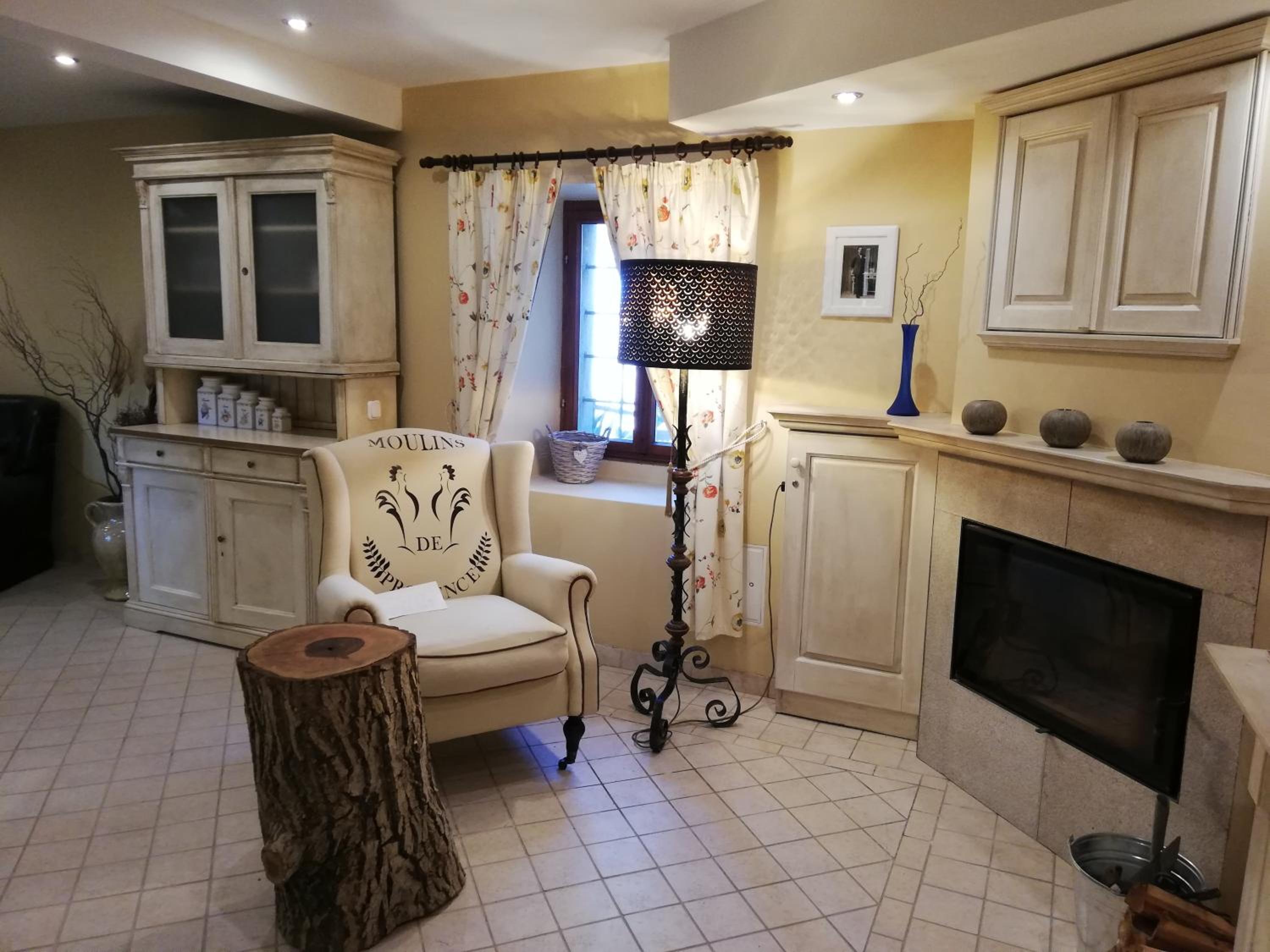 Karst Stone Cottage view 5