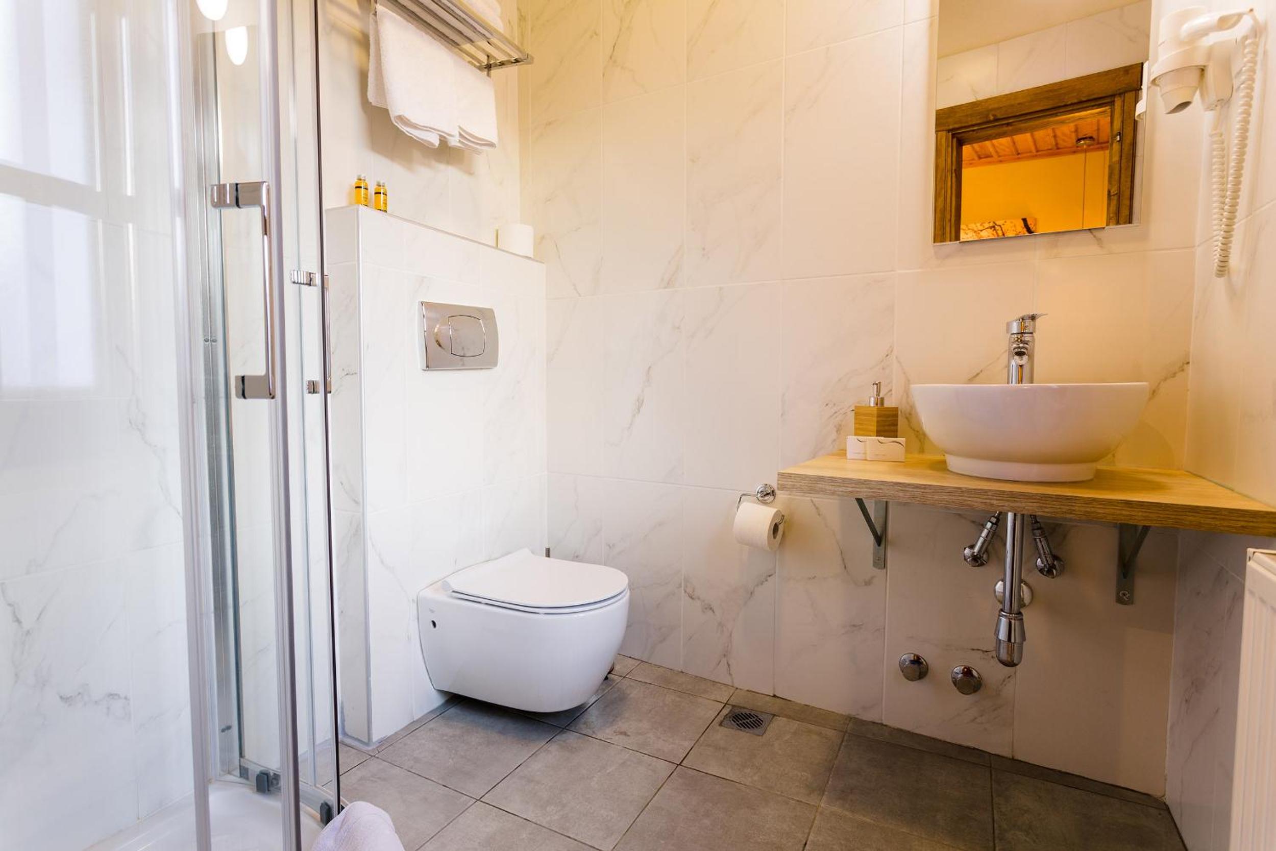 Blossom rooms & suite