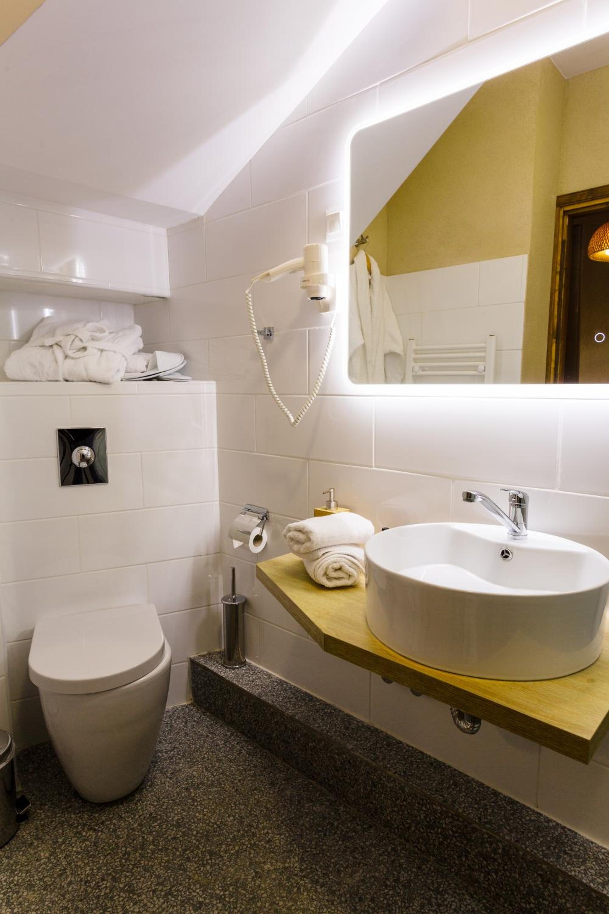 Blossom rooms & suite, photo 10