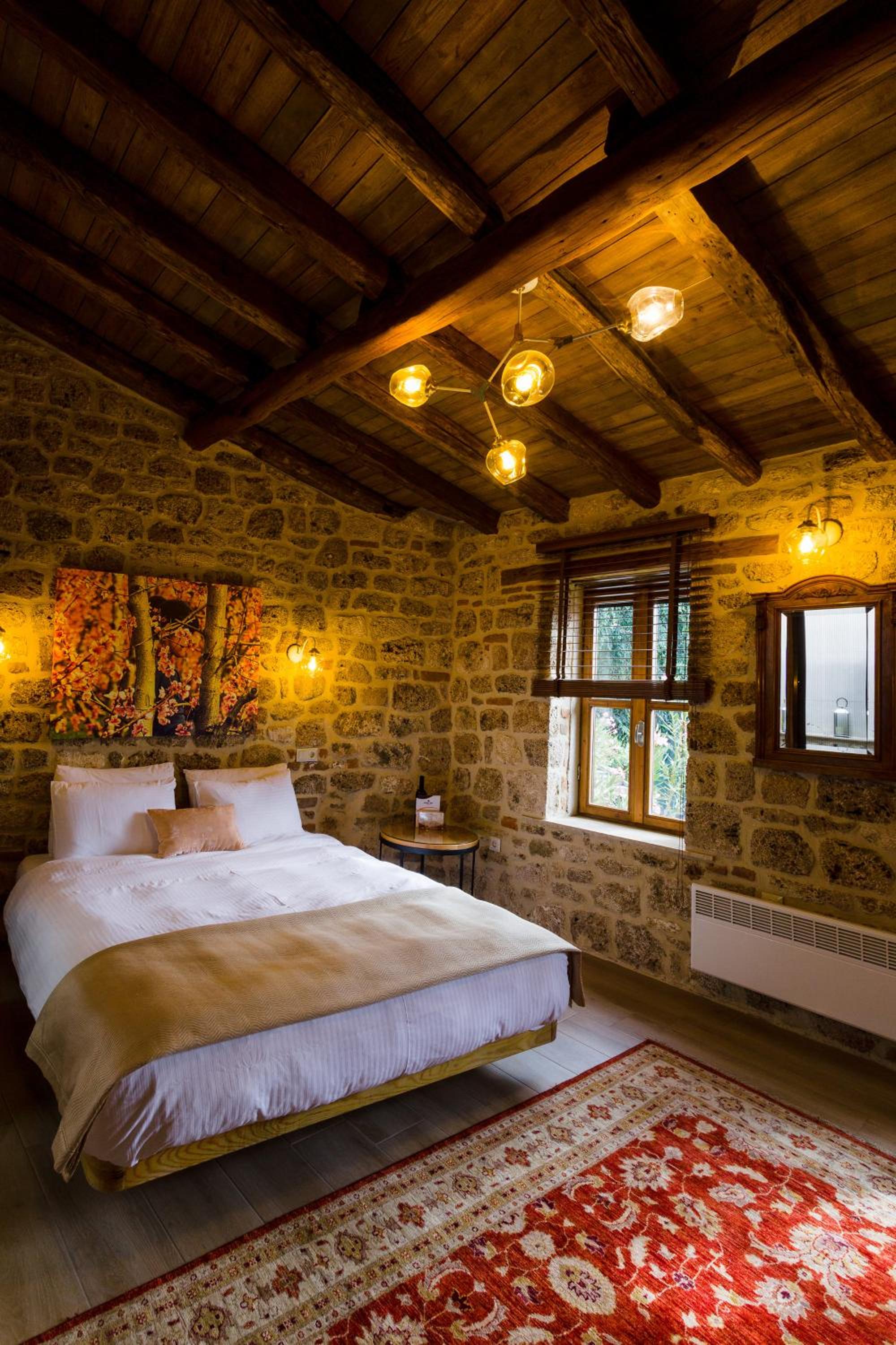 Blossom rooms & suite