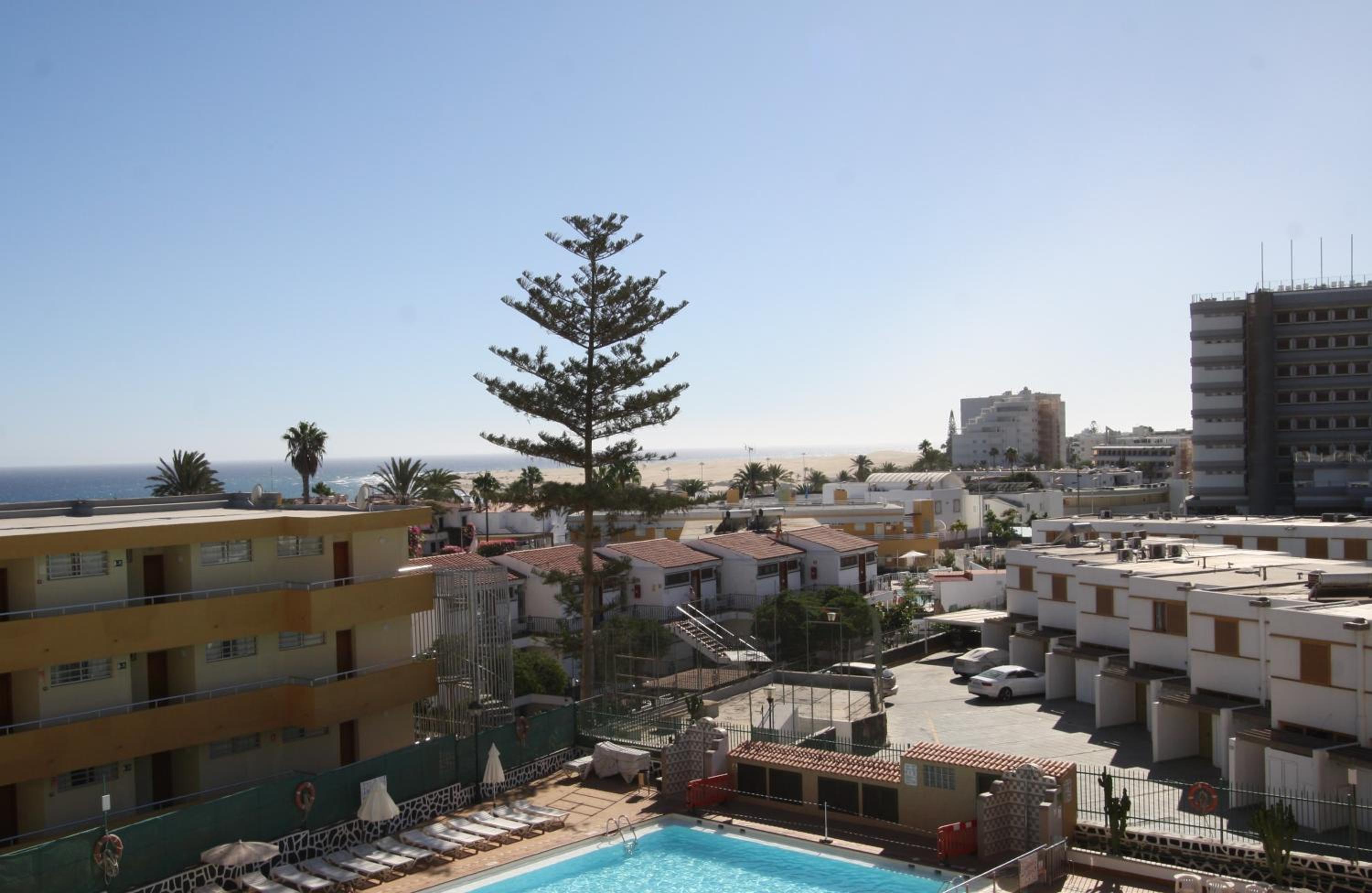 Fantastic apartment with sea views view 3