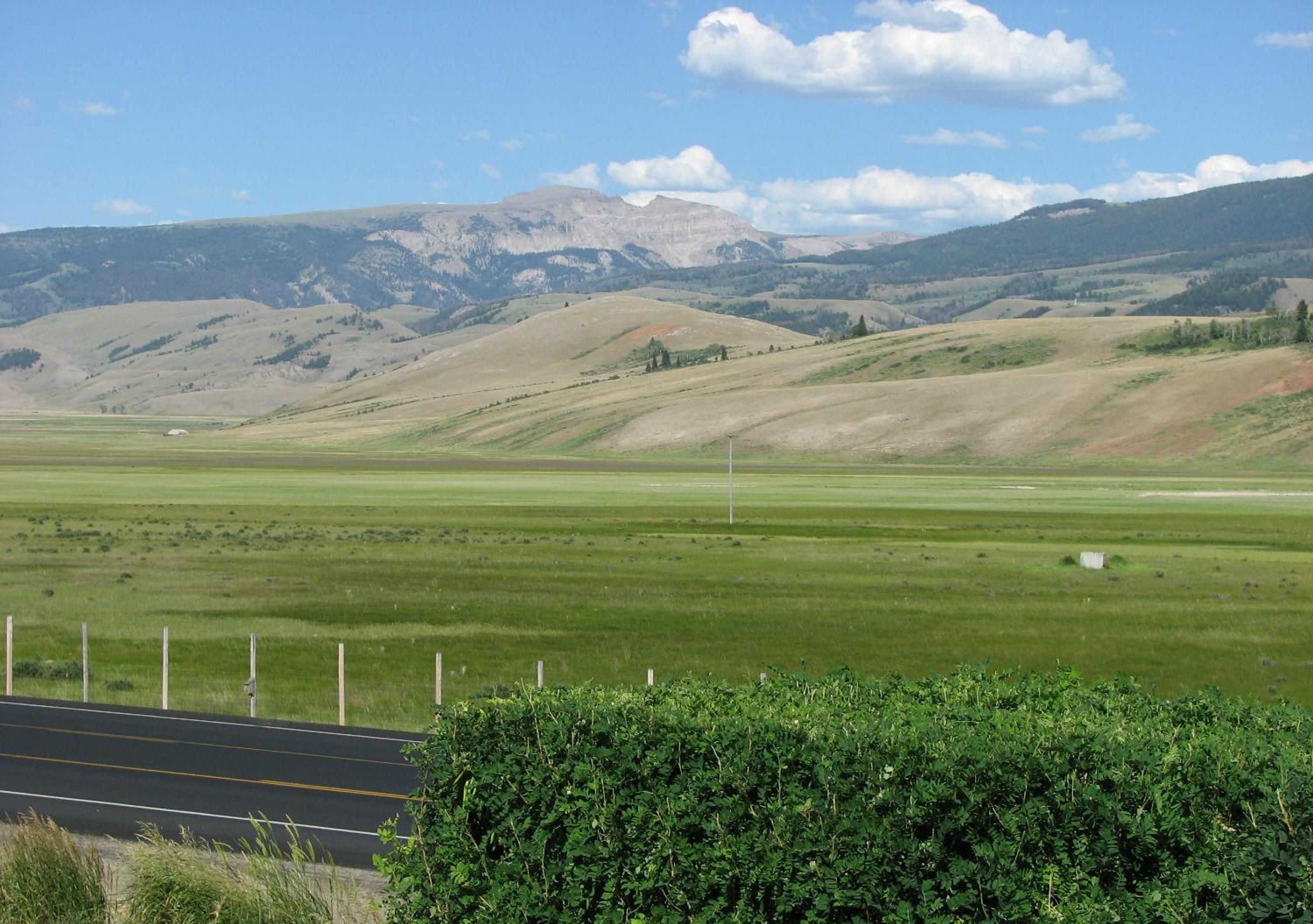 Elk Refuge Inn