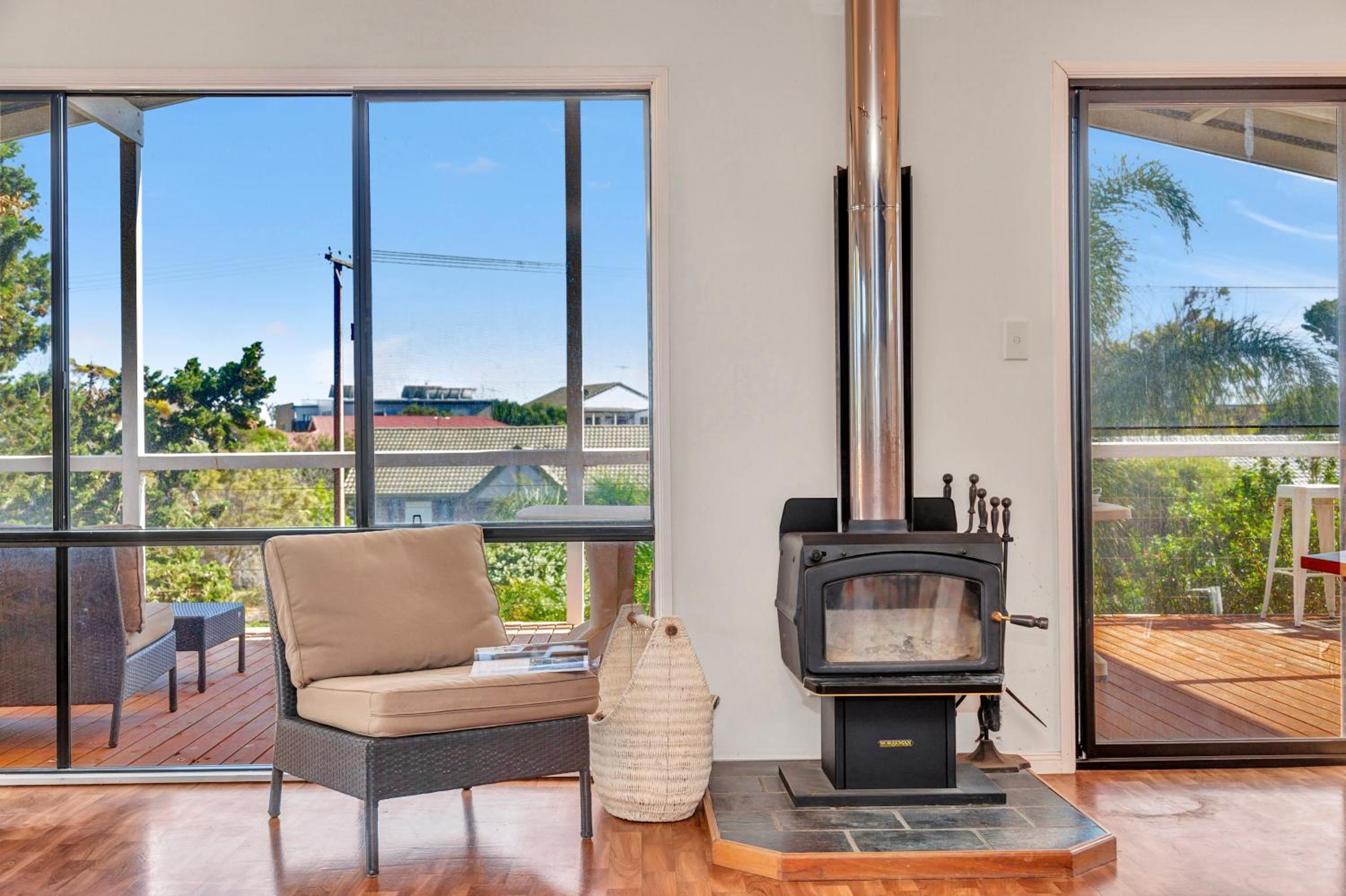 Zephyr Shores - Port Willunga - C21 SouthCoast Holidays