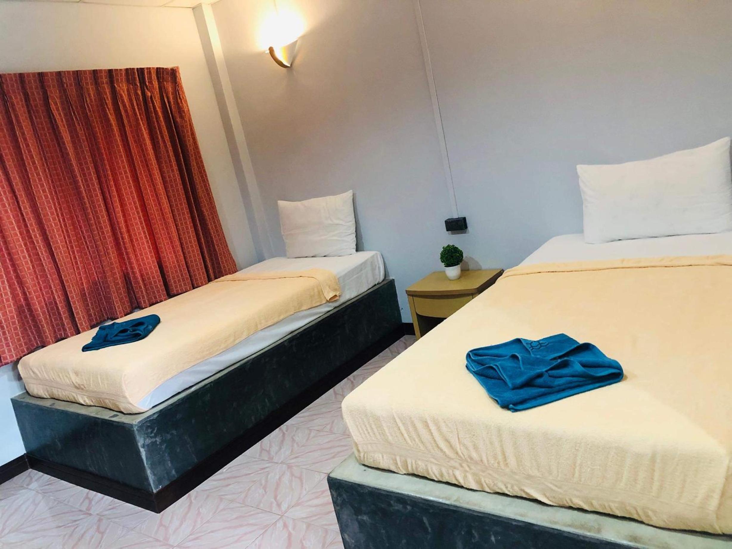 Lovely Lanta Resort