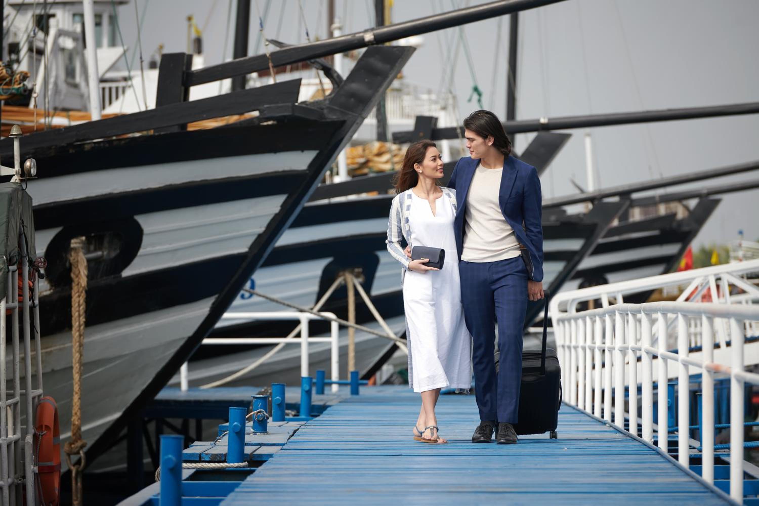 Paradise Sails Cruise