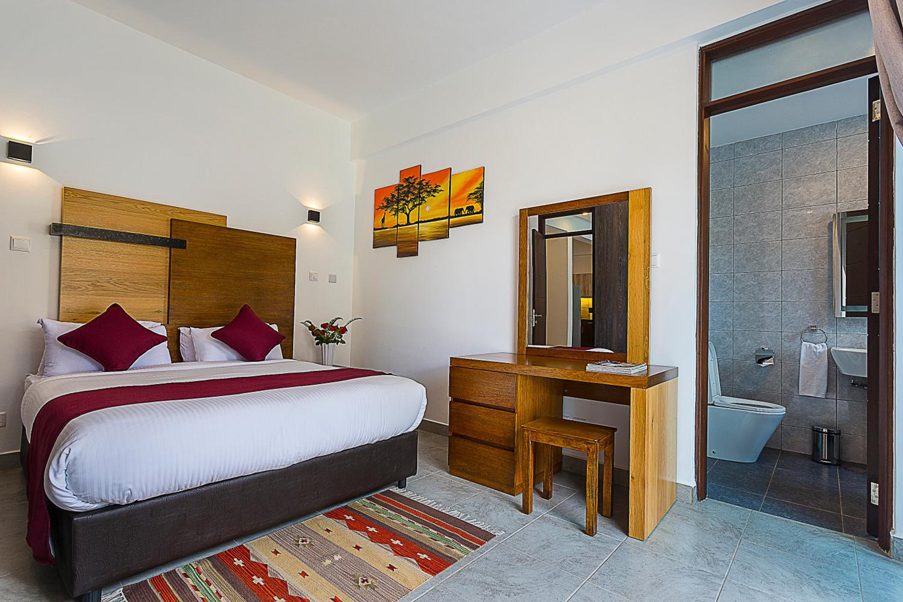 L'Aziz Suites - Near Aga Khan Hospital photo 49 of 52