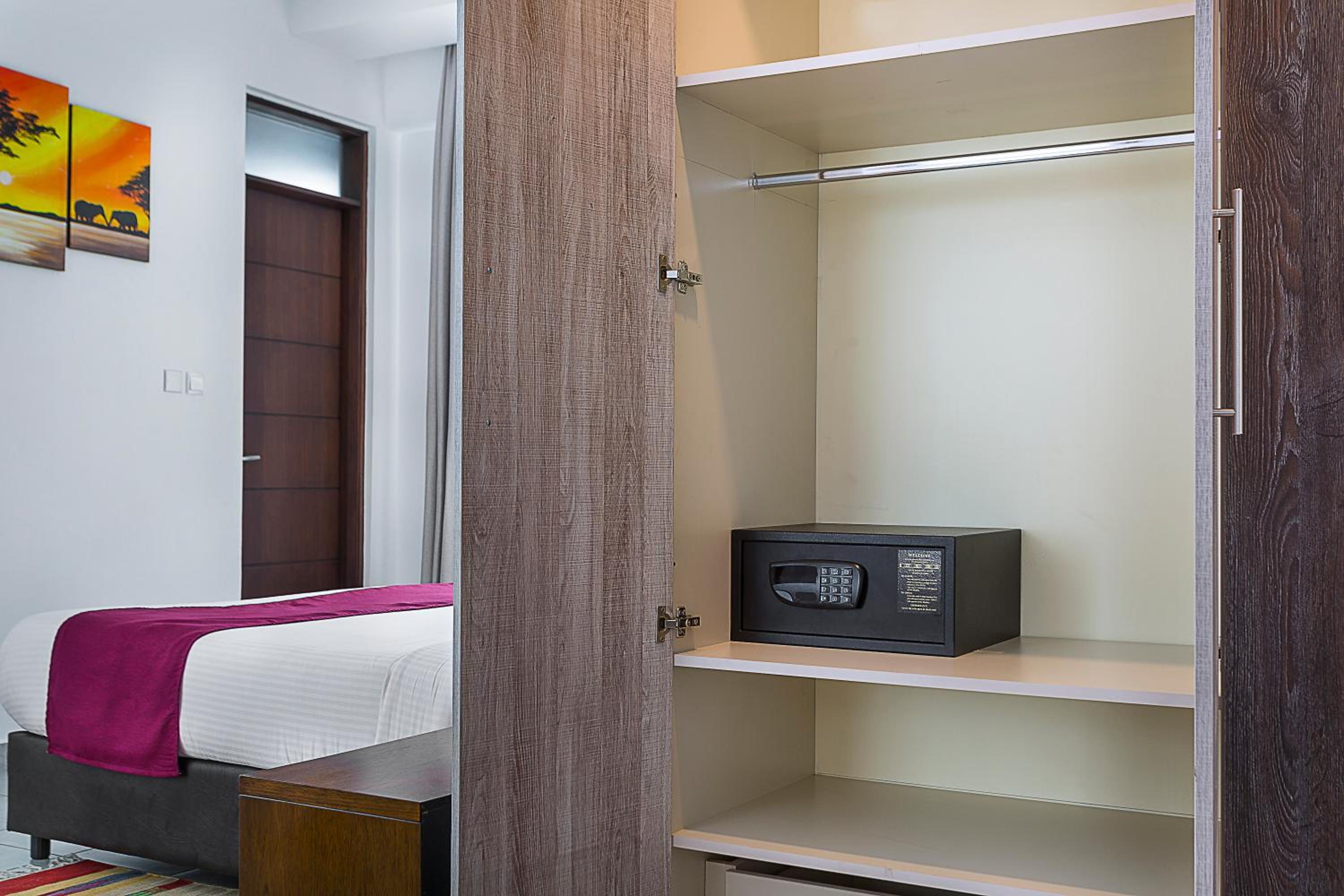 L'Aziz Suites - Near Aga Khan Hospital photo 15 of 52