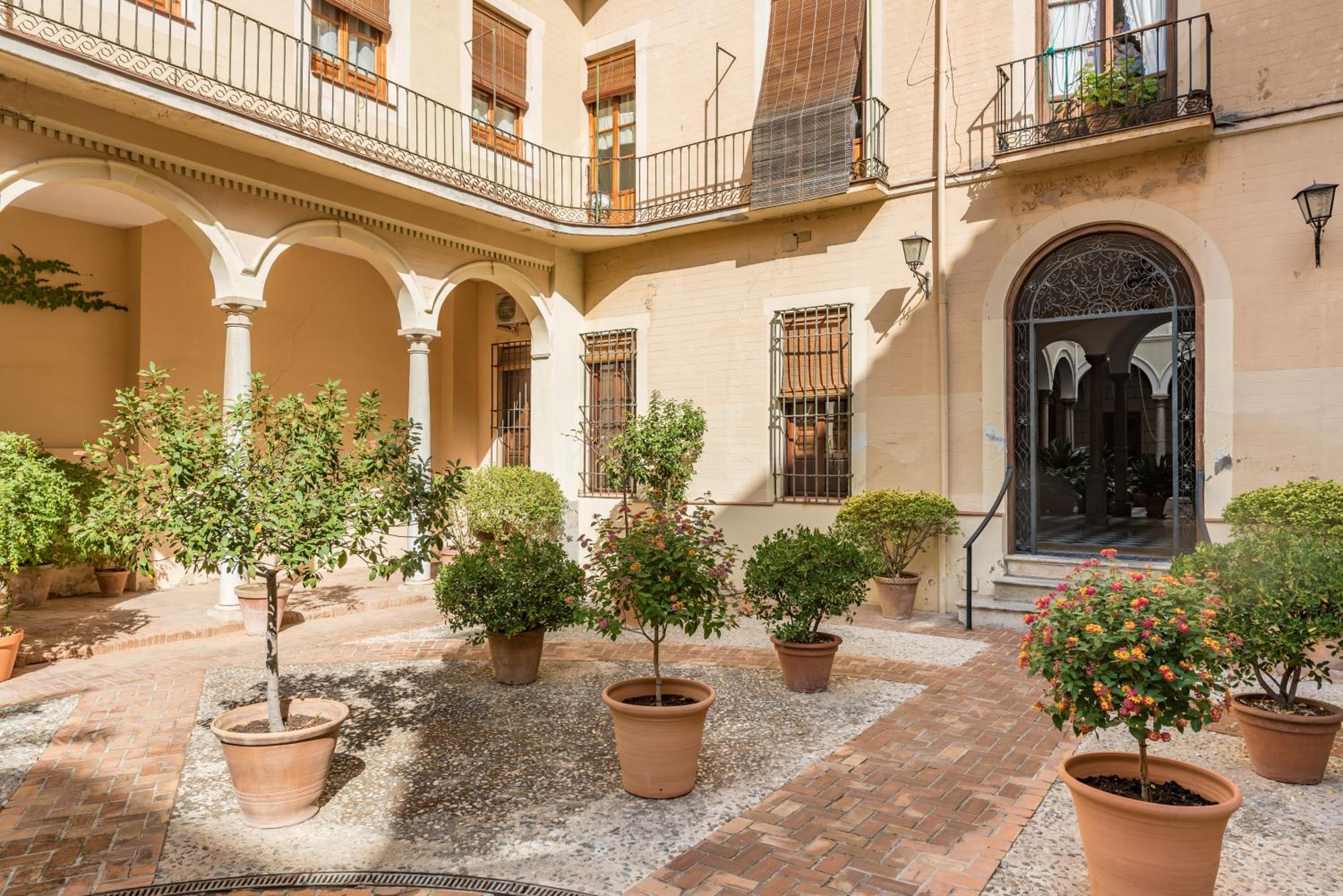 PATIOS DE GARCIA LORCA view 3
