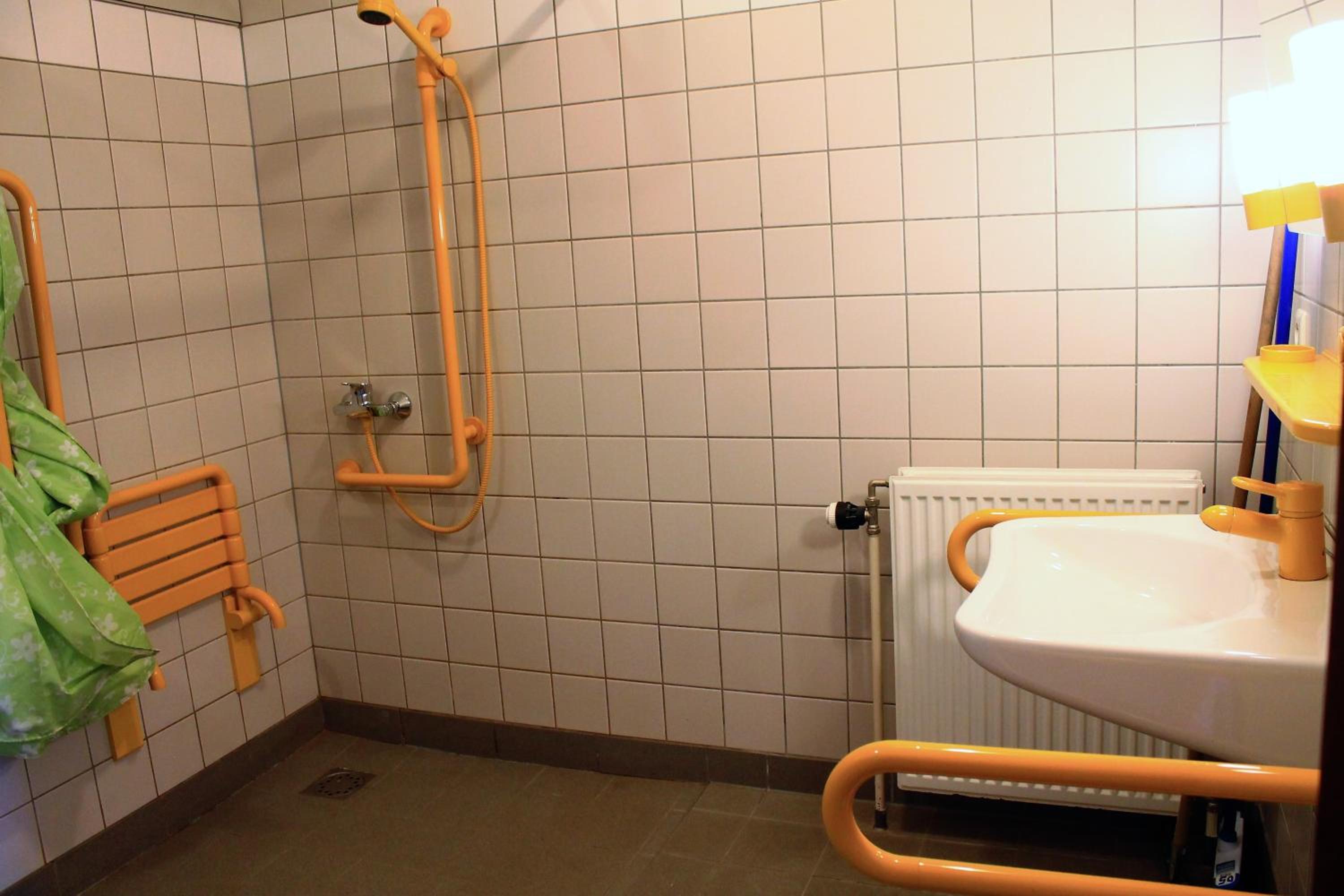 Photo 12