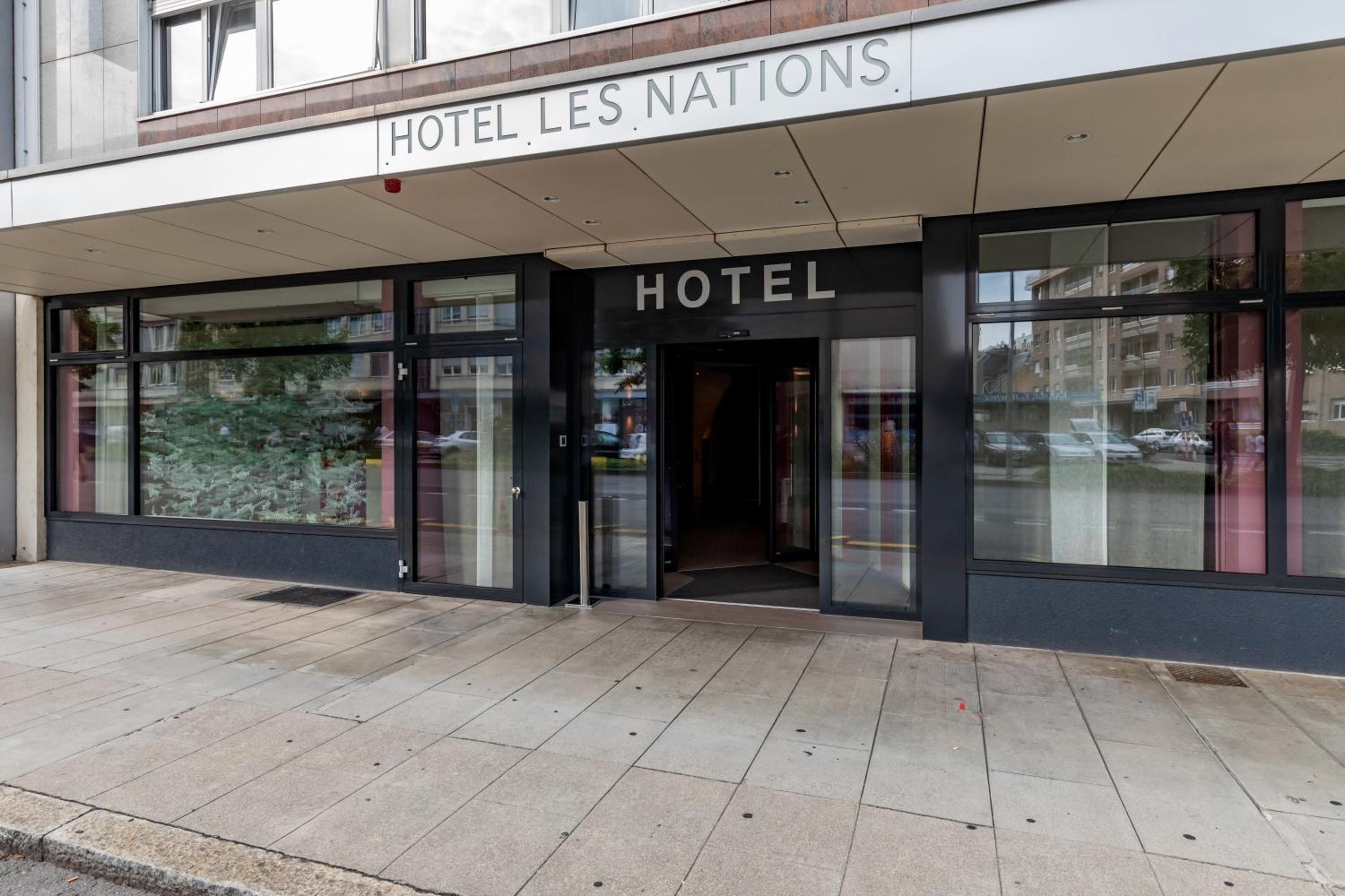 Hotel Hôtel Les Nations - Image 1