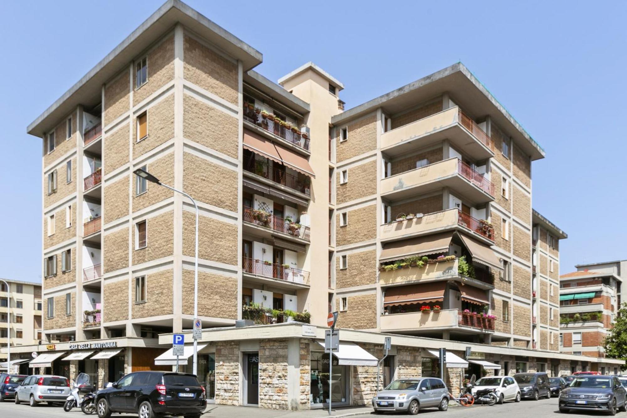 Gavinana Apartment by Mmega
