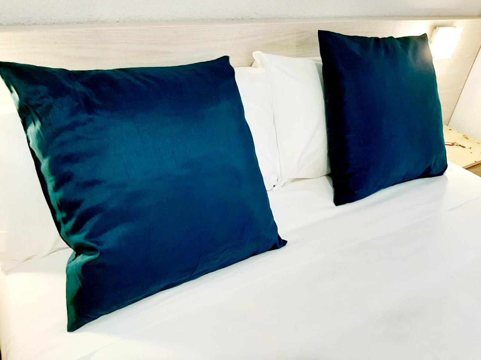 Hostal Lucia by gaiarooms