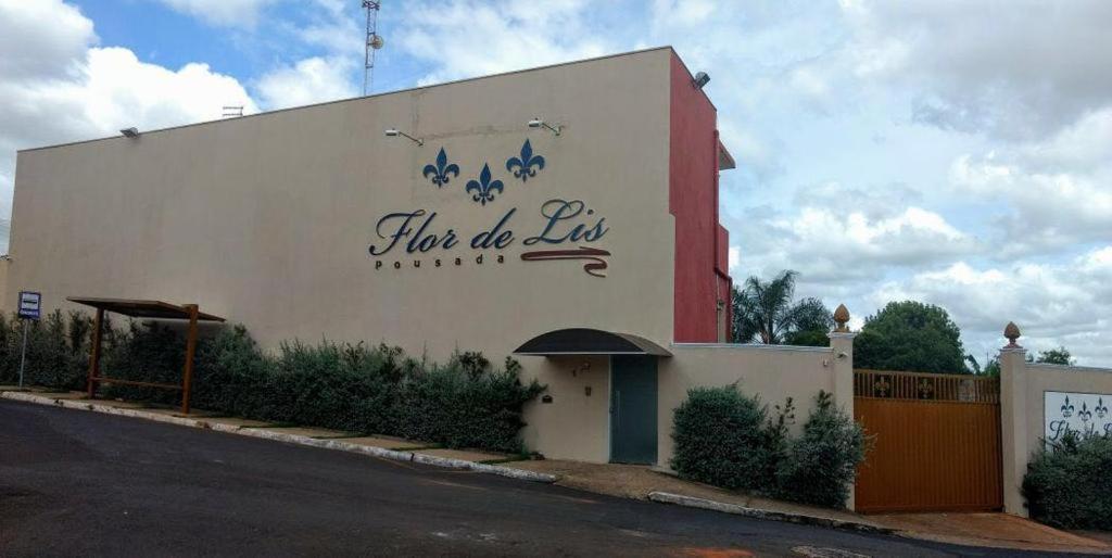 Hotel Pousada Flor de Lis - Image 1