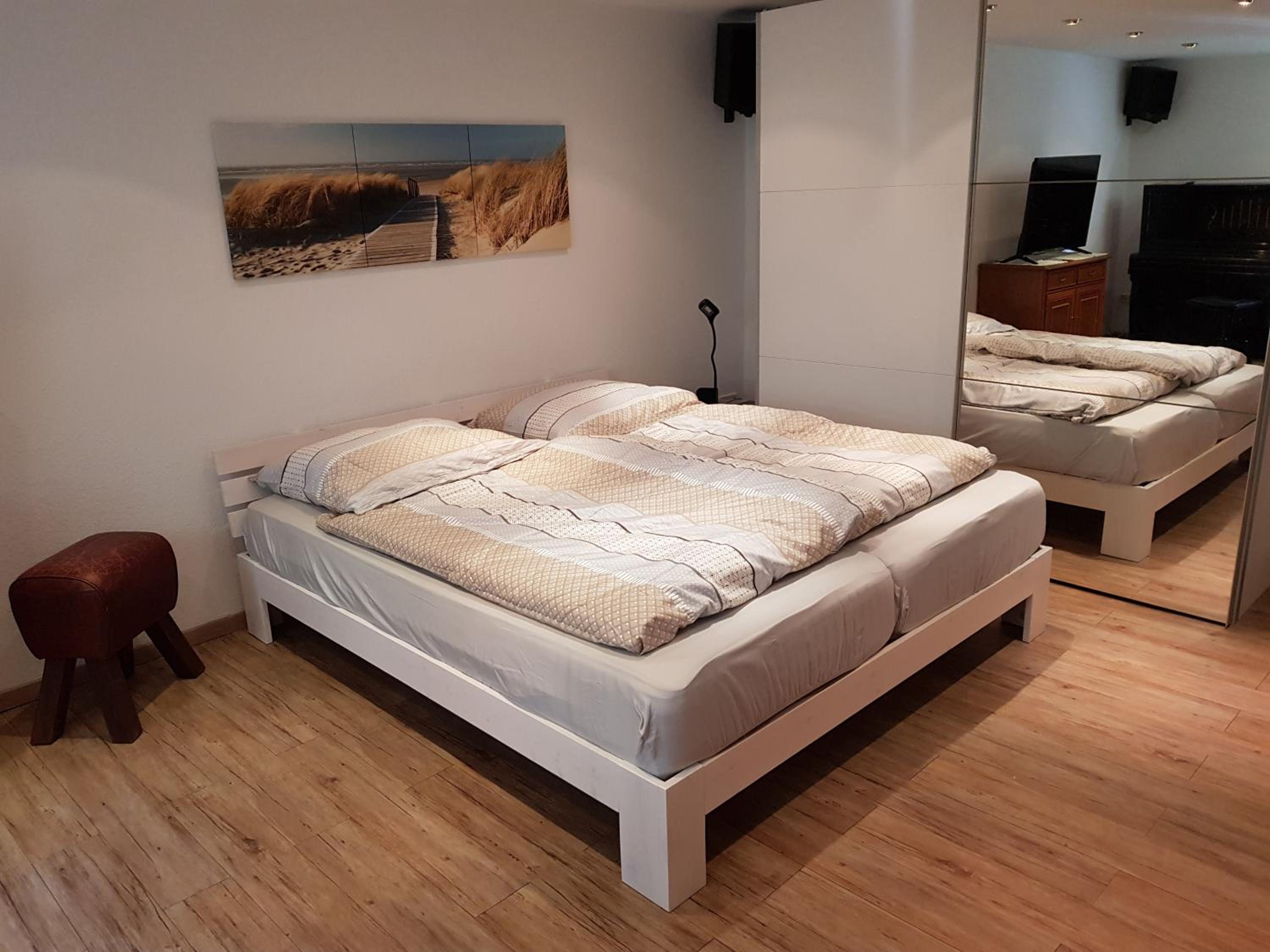 4 Sterne Souterrain Apartment Alt-Mariendorf