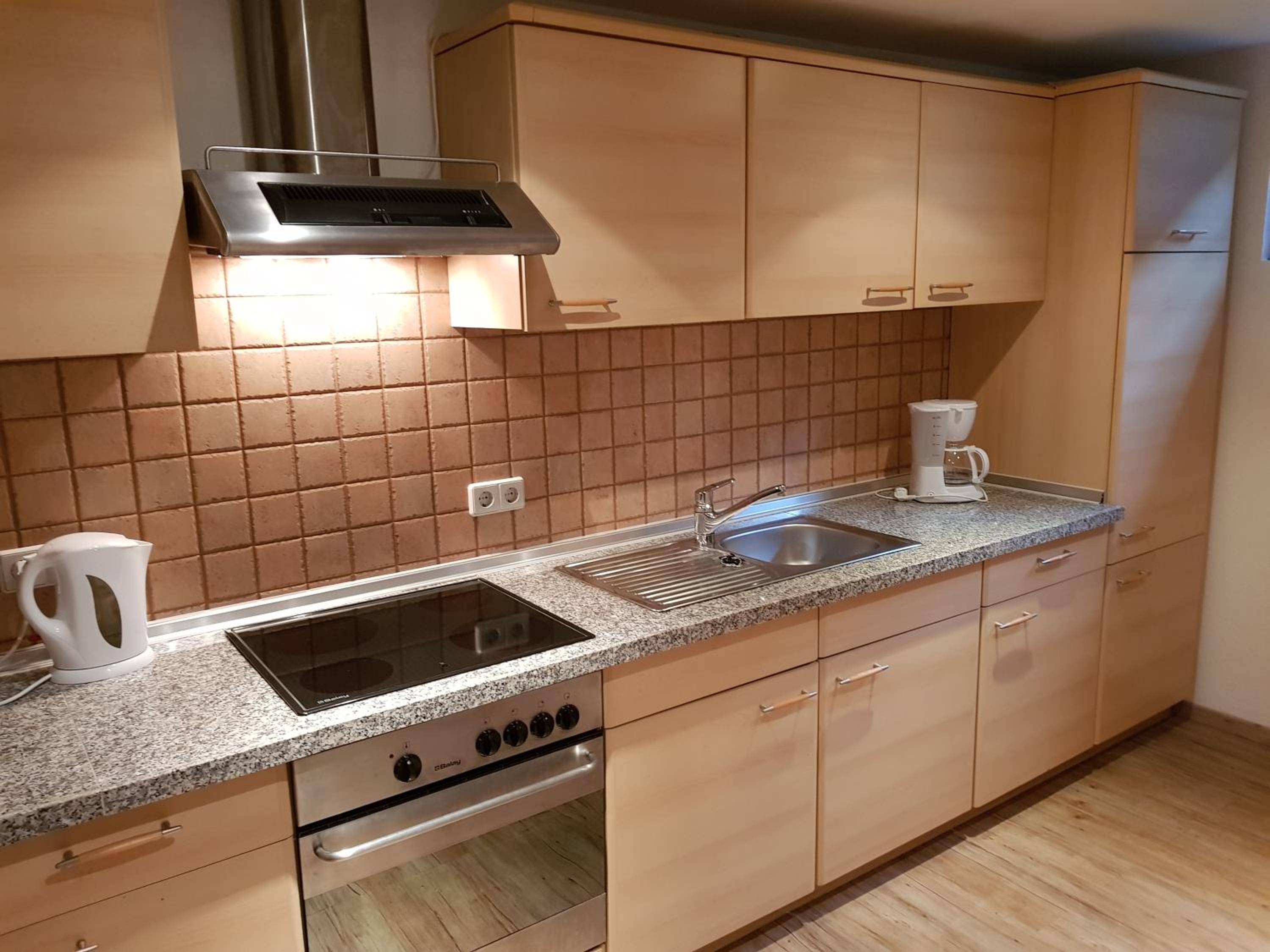 4 Sterne Souterrain Apartment Alt-Mariendorf photo 4