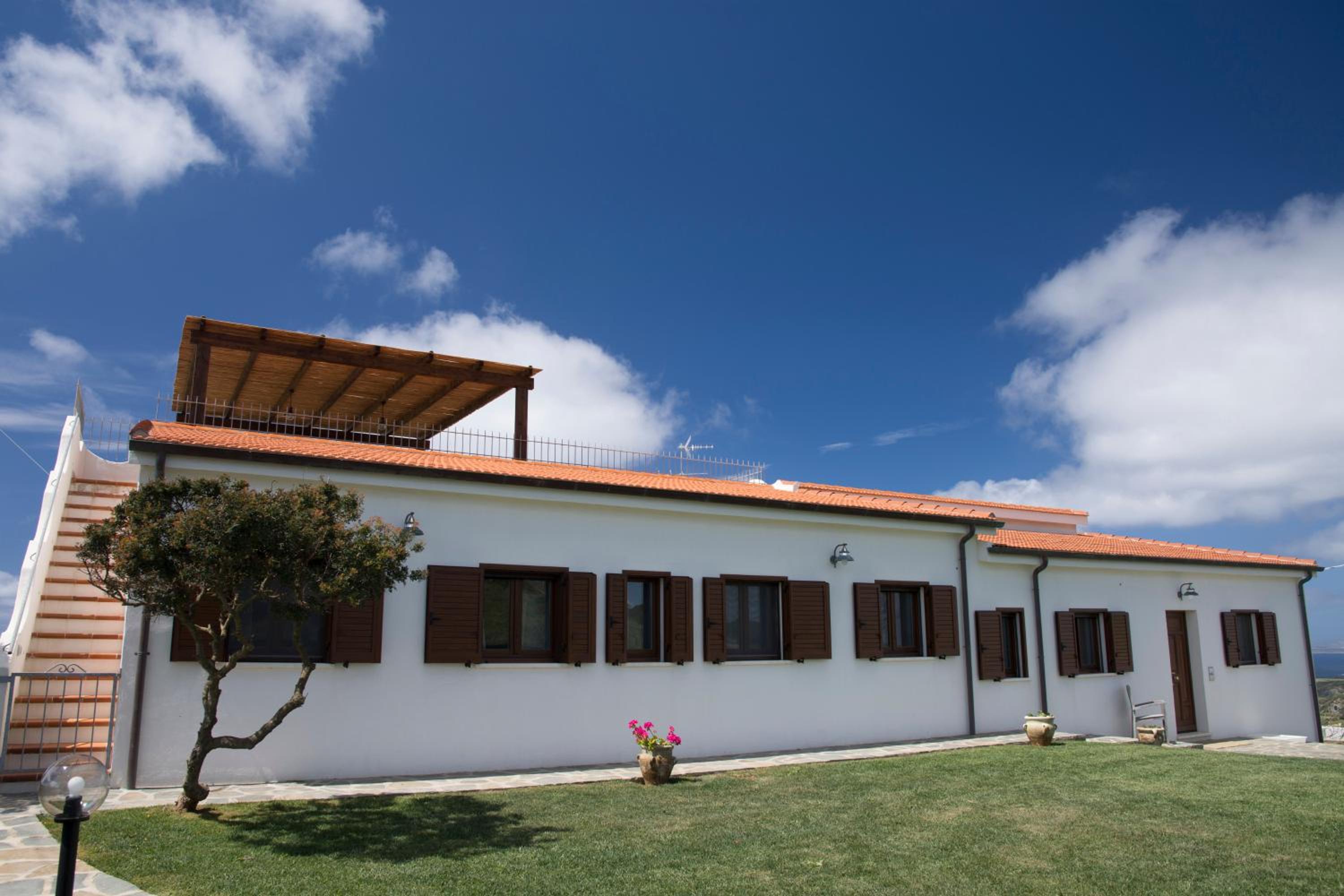Villa Finagliosu view 2