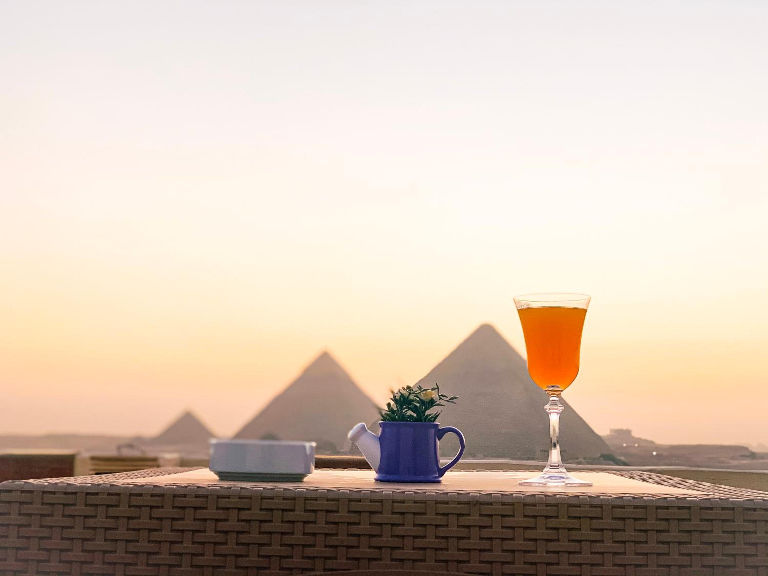 Oscar pyramids view