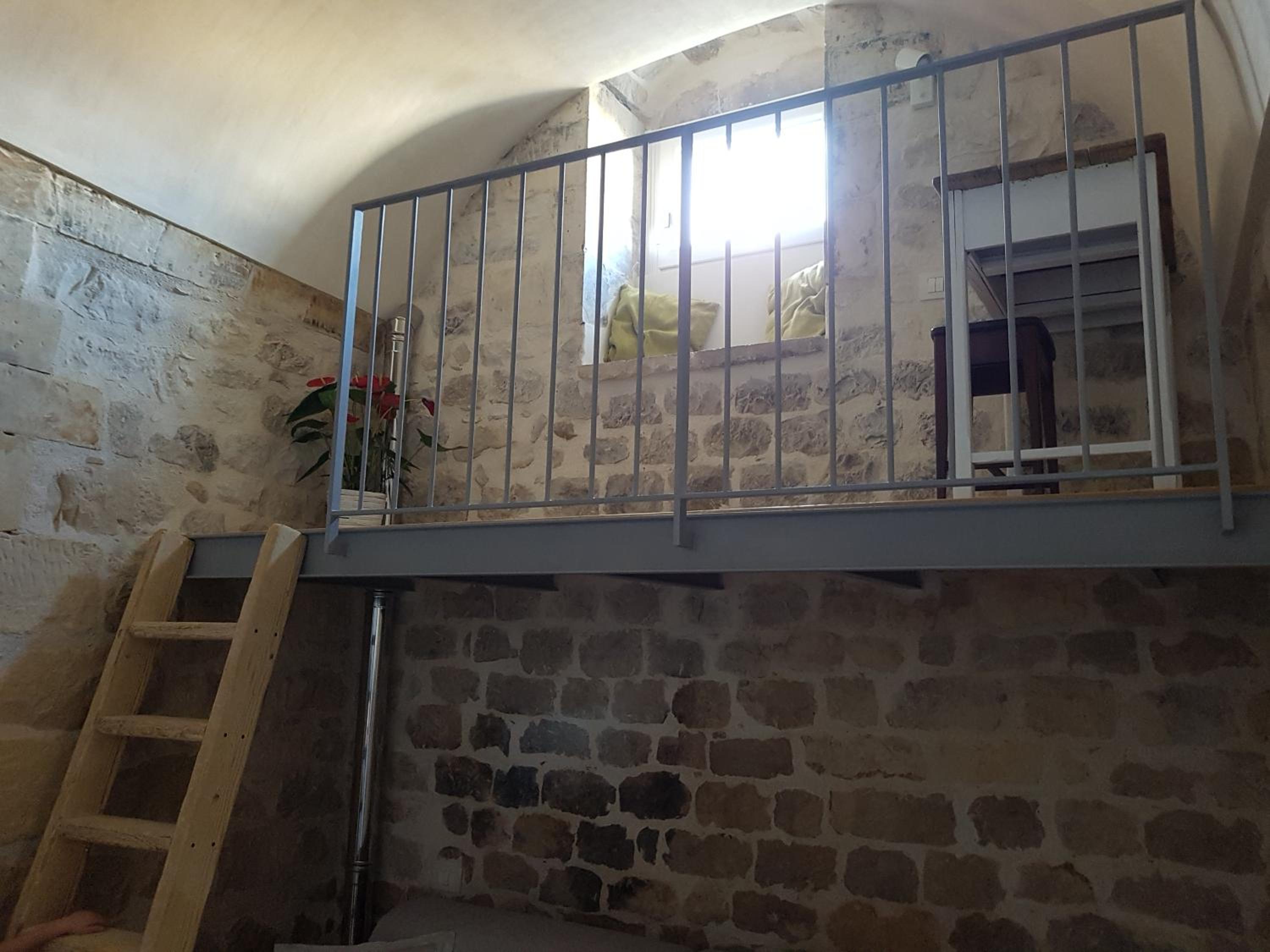 DAMA view 4