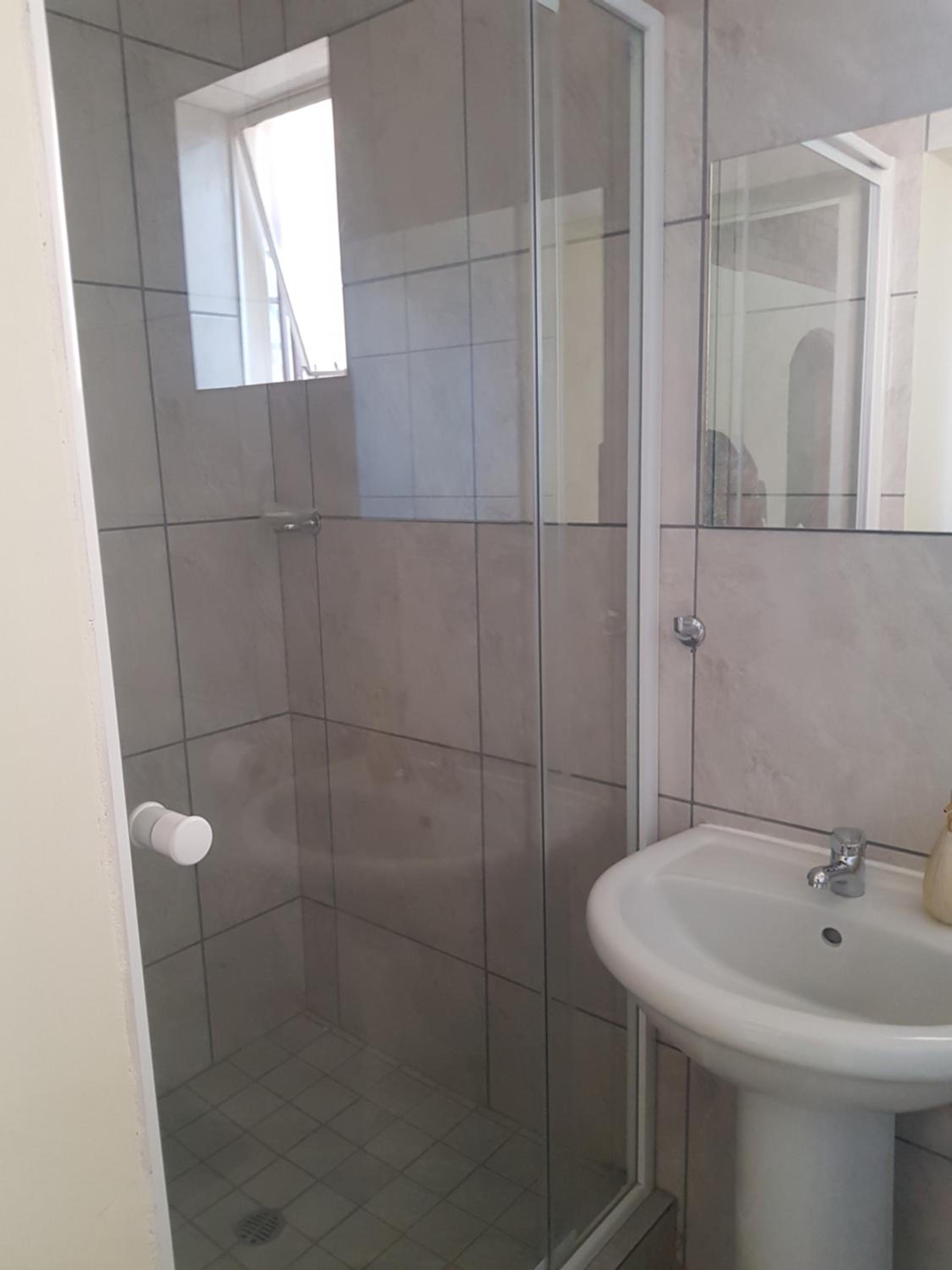 ALIMOP GUESTHOUSE
