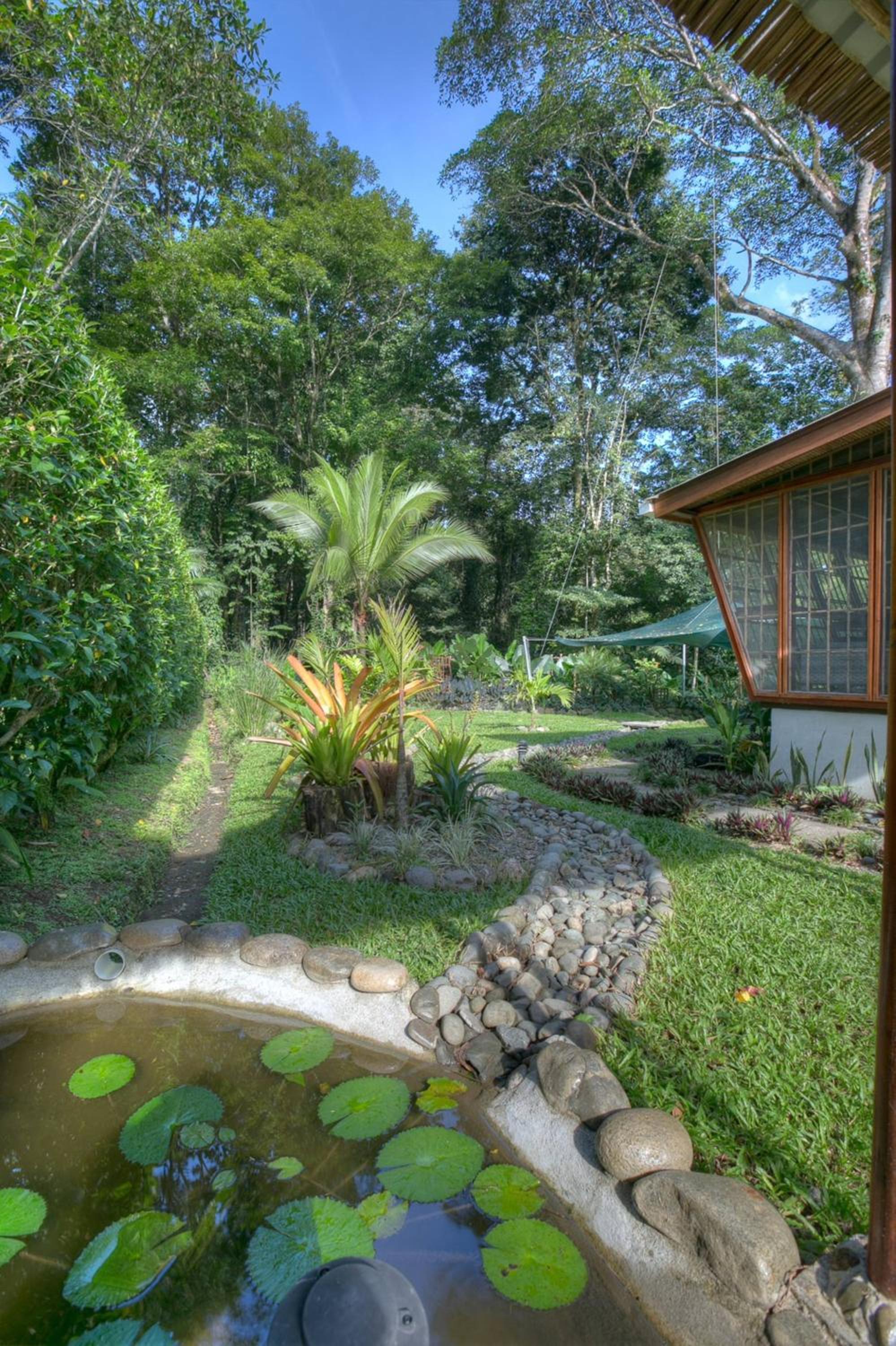 Zen Villa 1 - Three bedroom Luxury Villa with Private Garden -Playa Chiquita