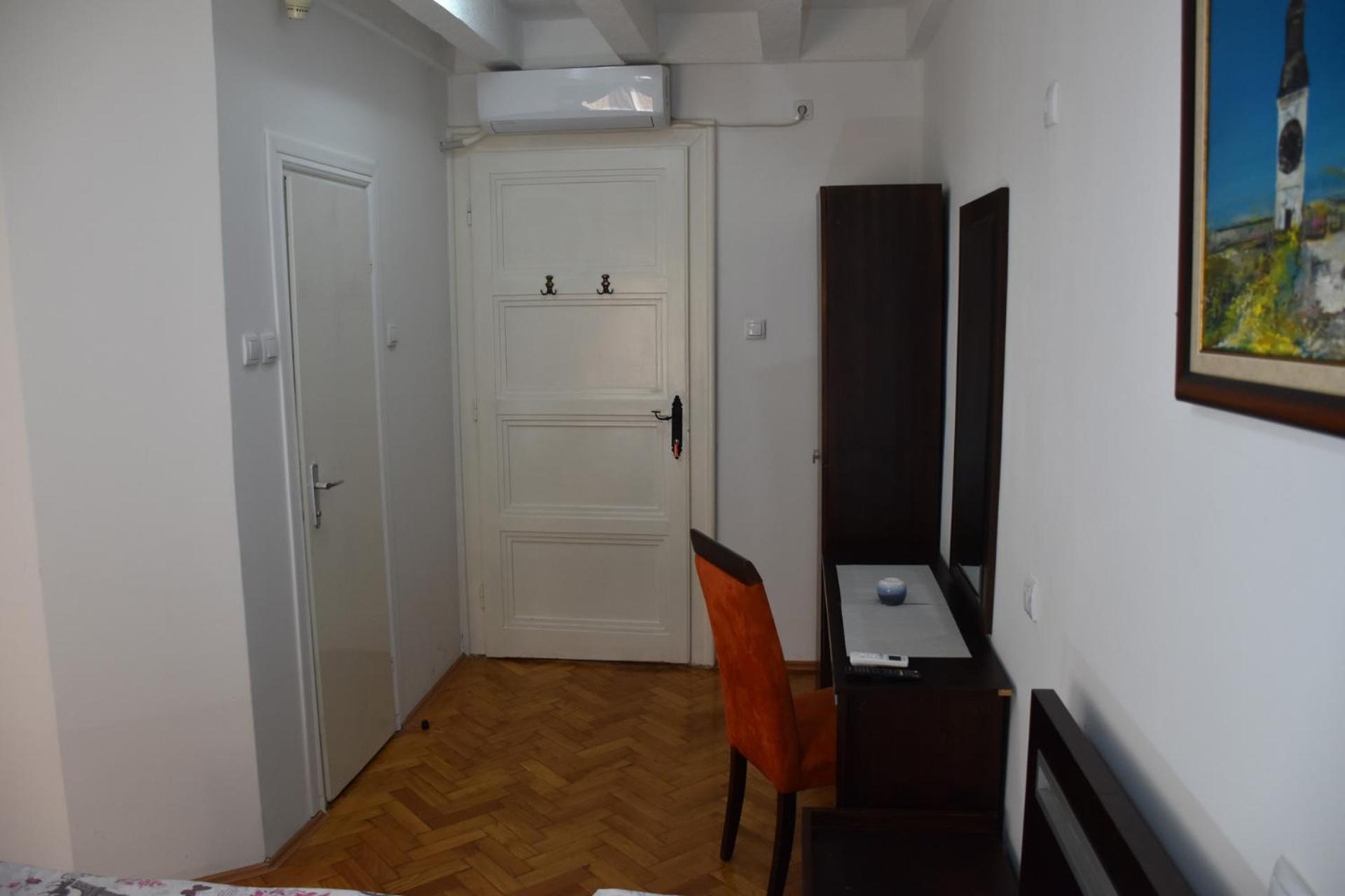 Photo 36