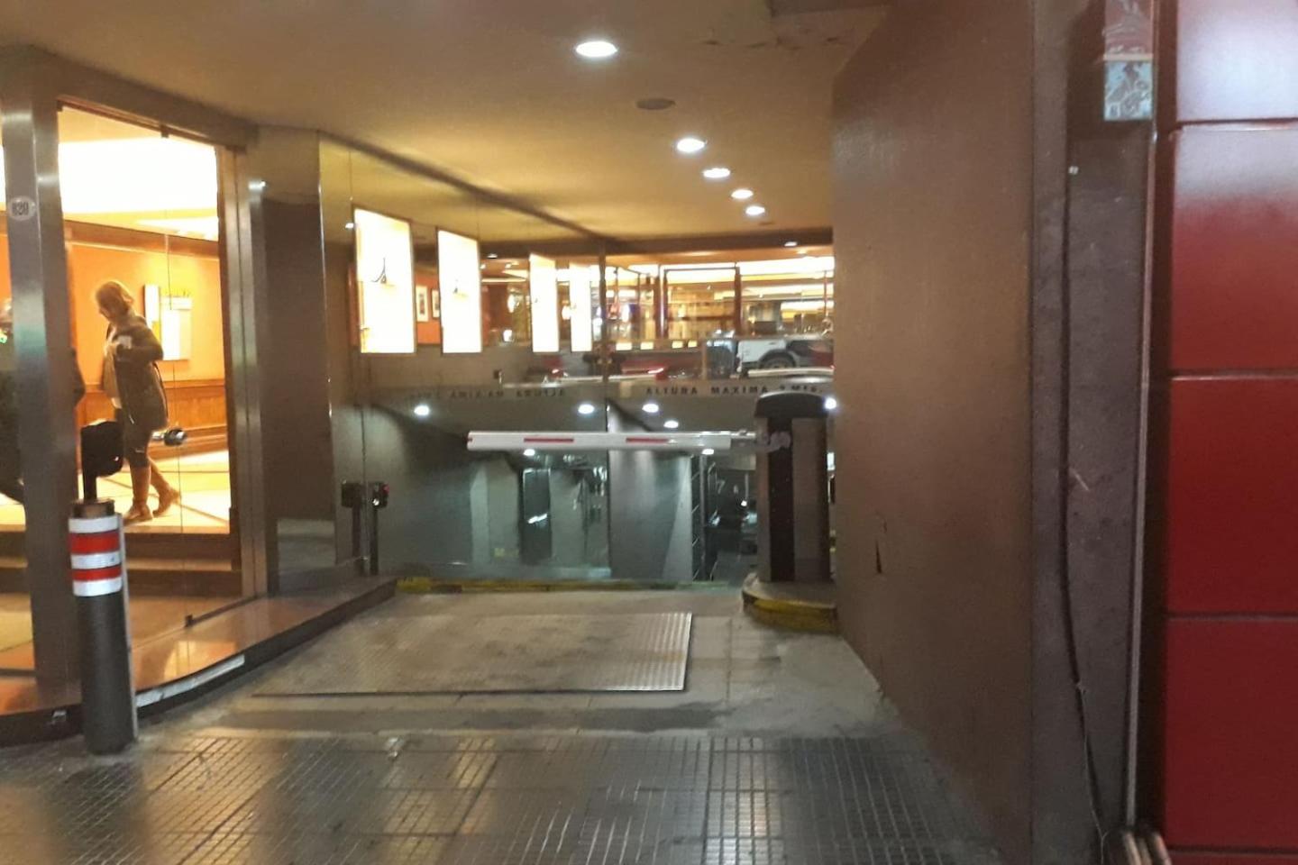 RANCHO TANGUERO EN EL OBELISCO en Corrientes 818