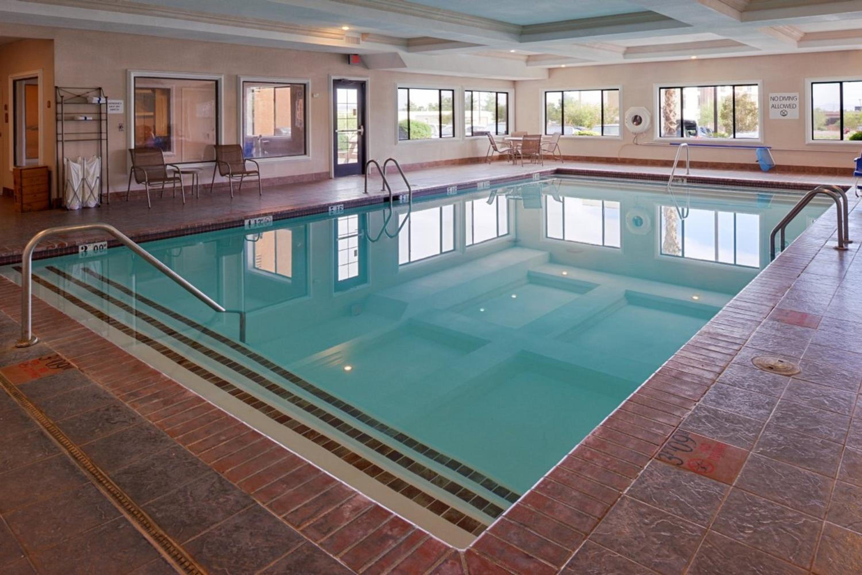 Kingman Vacations - Holiday Inn Express Kingman, an IHG Hotel - Property Image 7