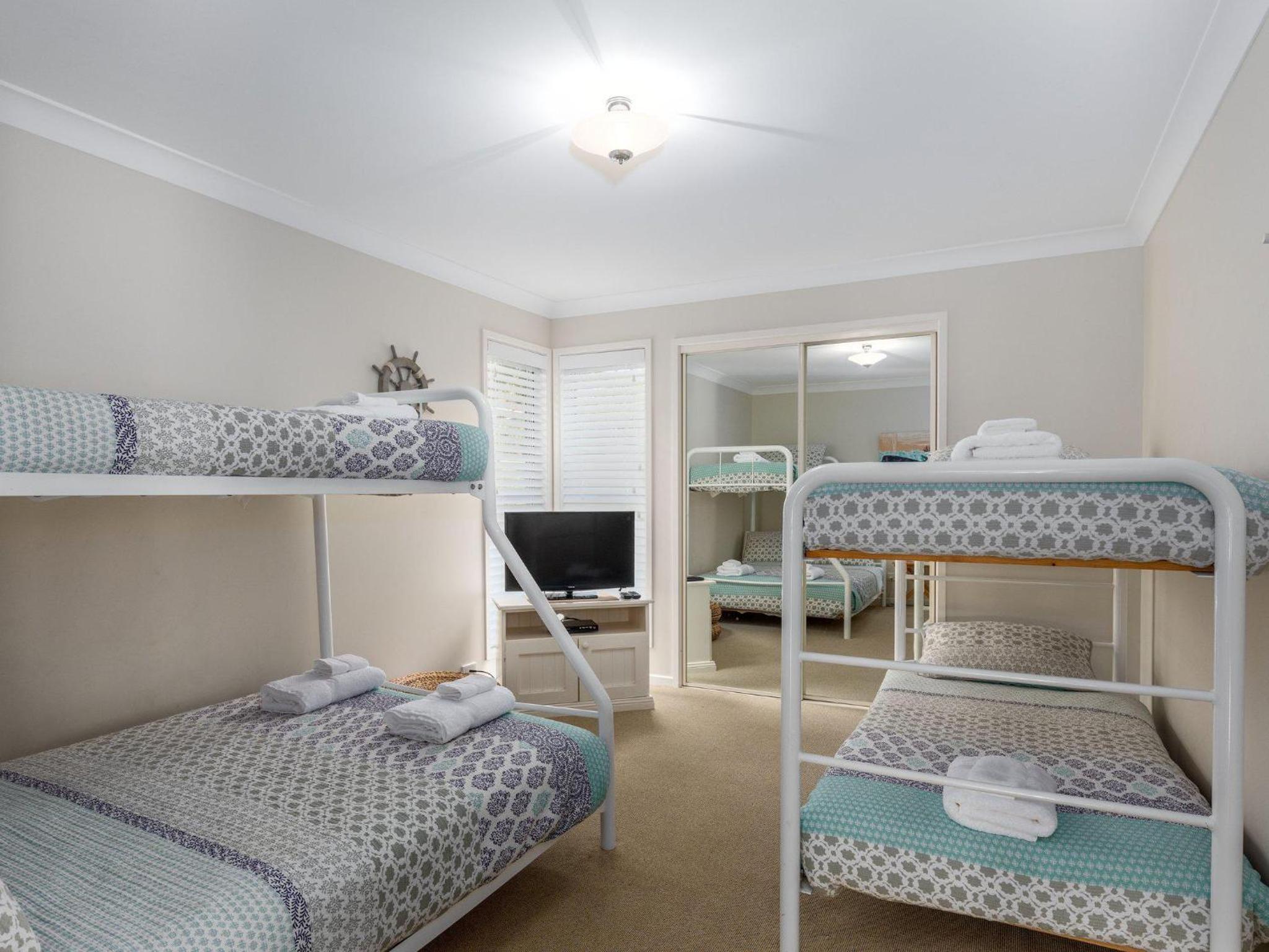 Akarana Beach House by Jervis Bay Rentals