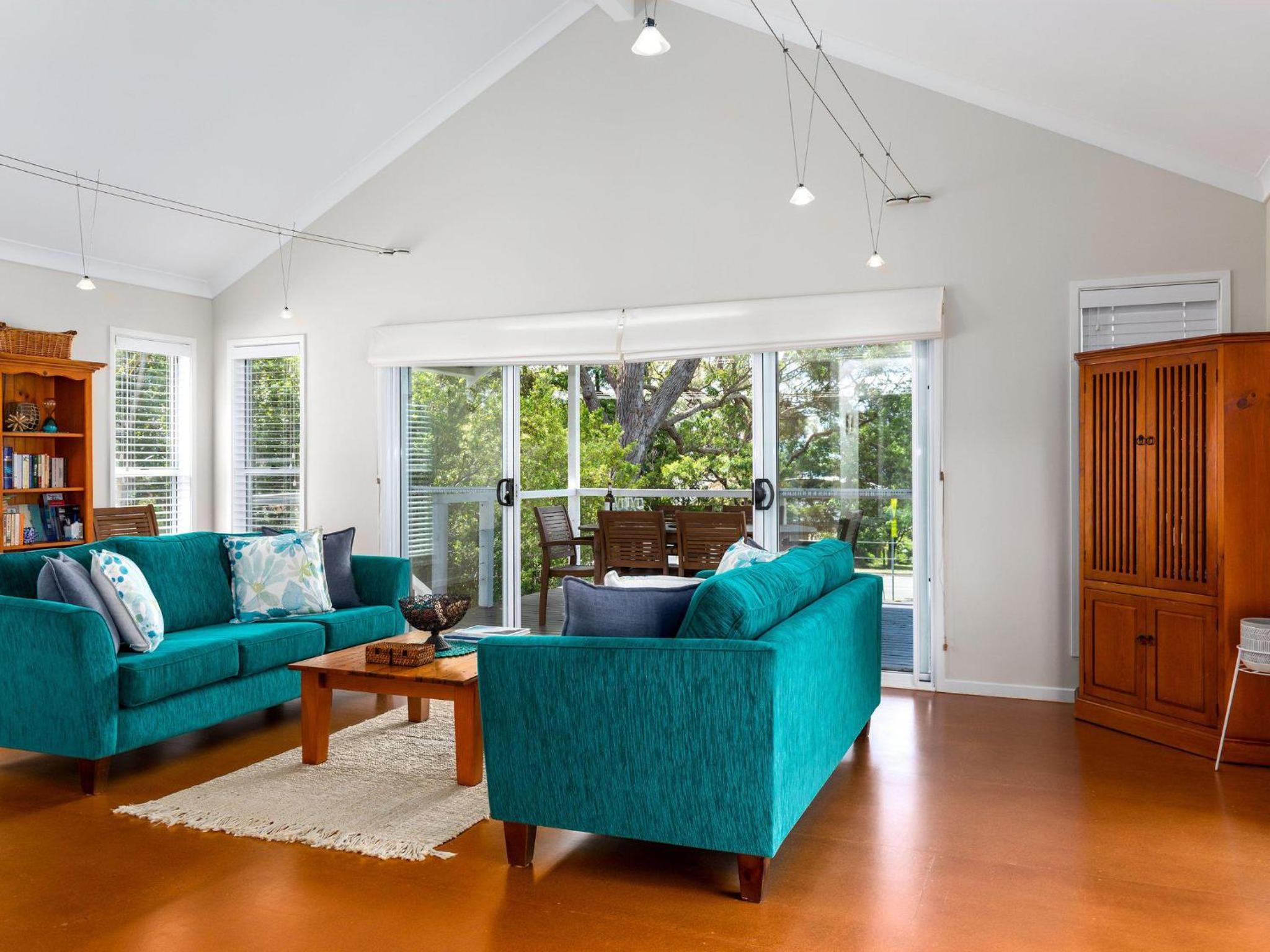 Akarana Beach House by Jervis Bay Rentals