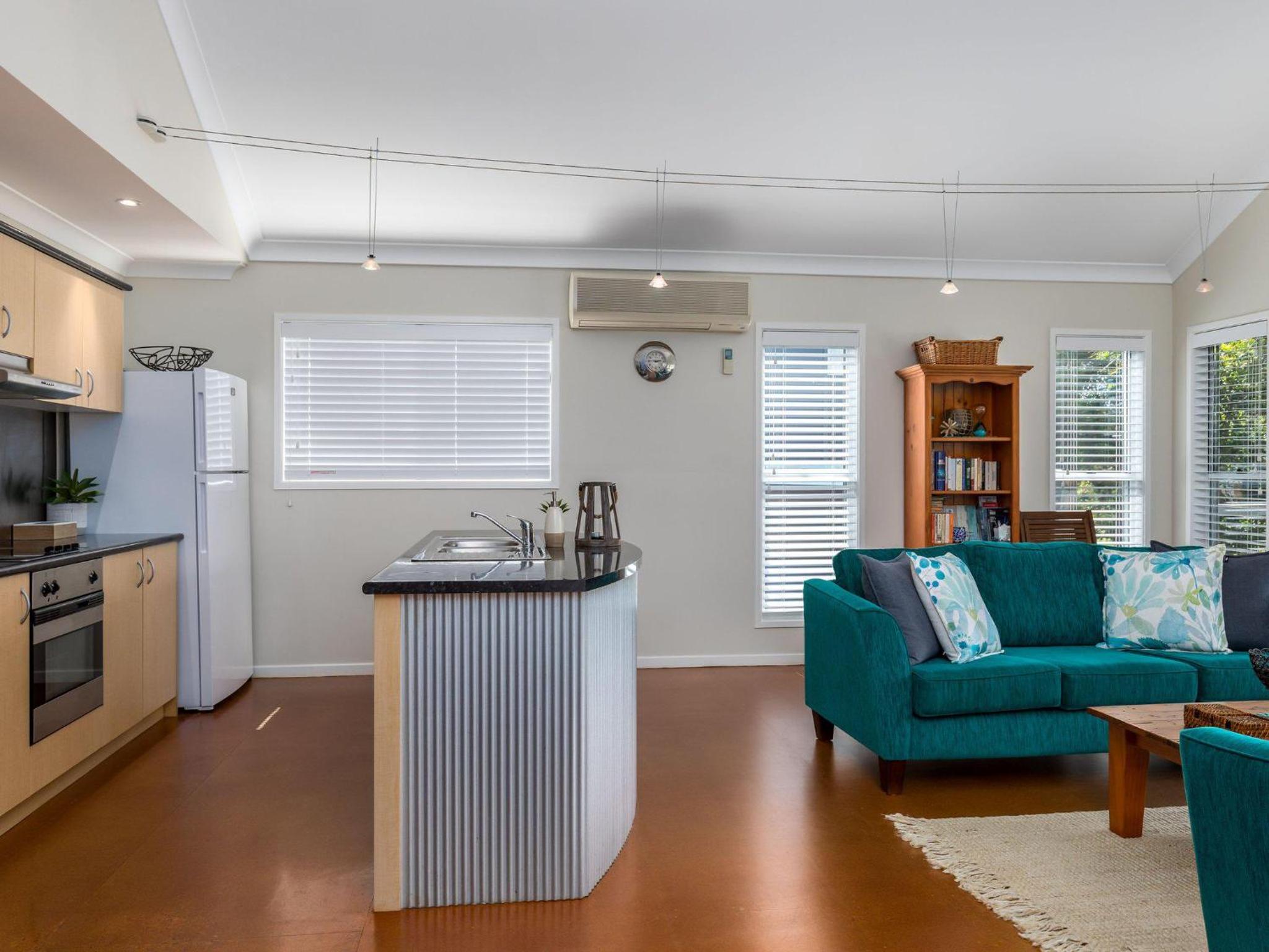 Akarana Beach House by Jervis Bay Rentals