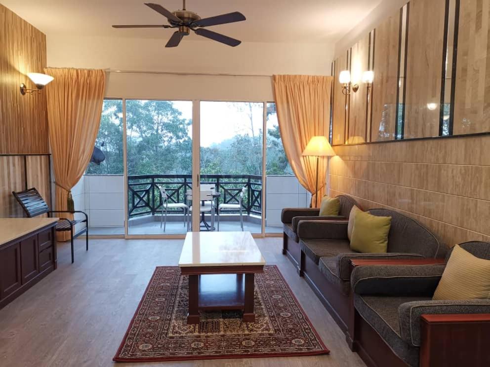 Hills Sanctuary Retreat, B7-3A-2 with WI-FI photo 8