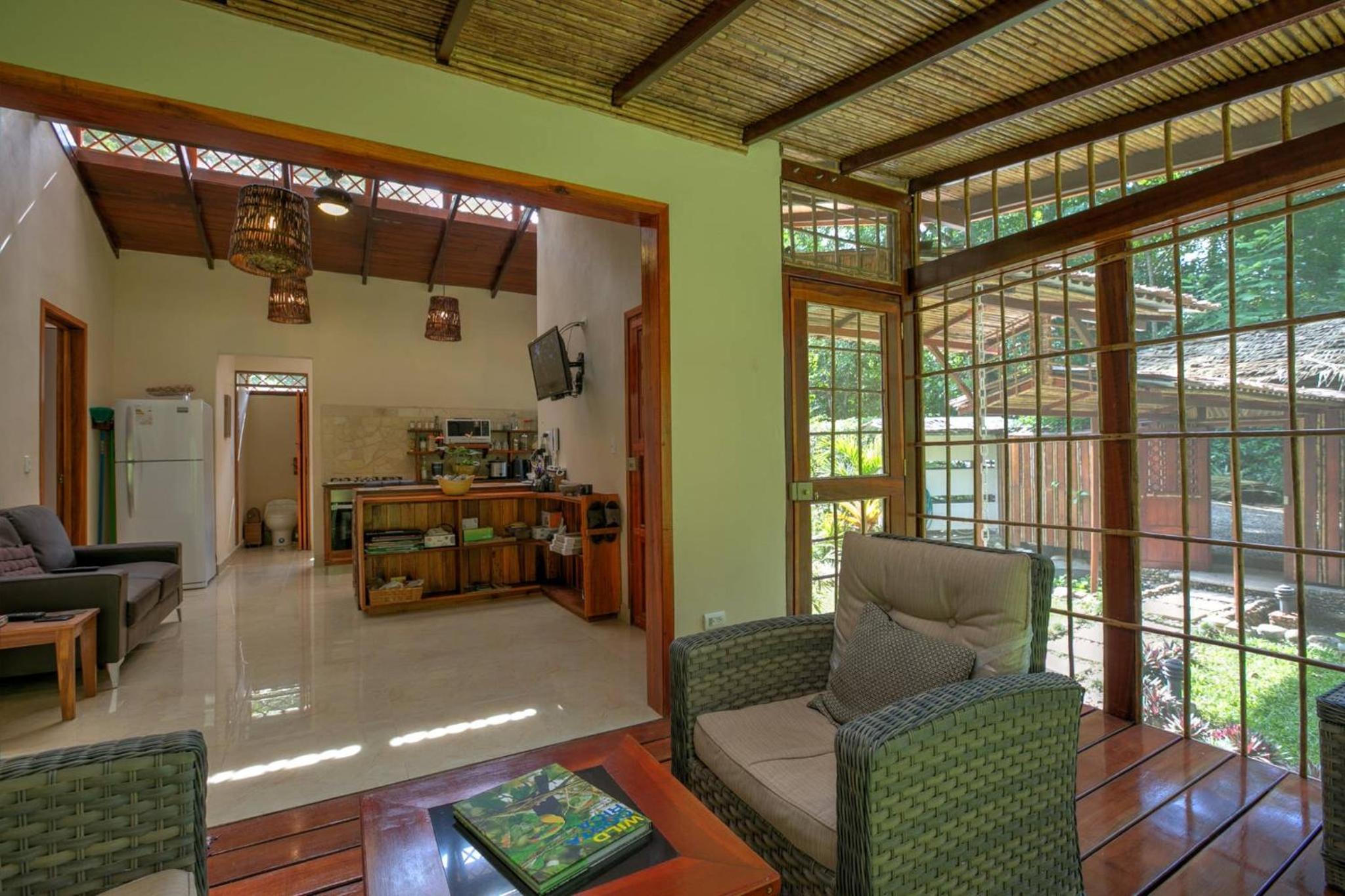 Zen Villa 1 - Three bedroom Luxury Villa with Private Garden -Playa Chiquita