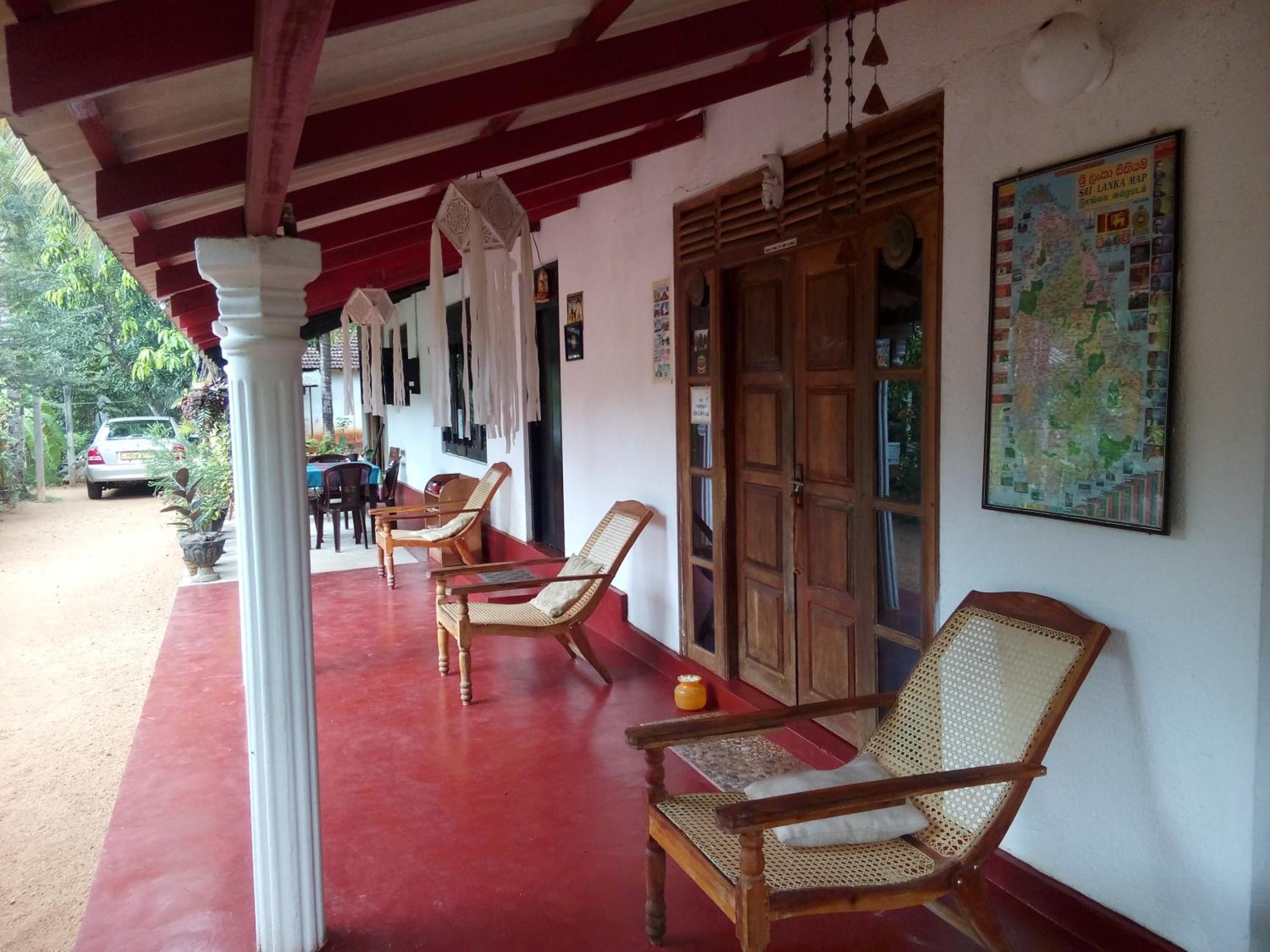 Lake House Homestay