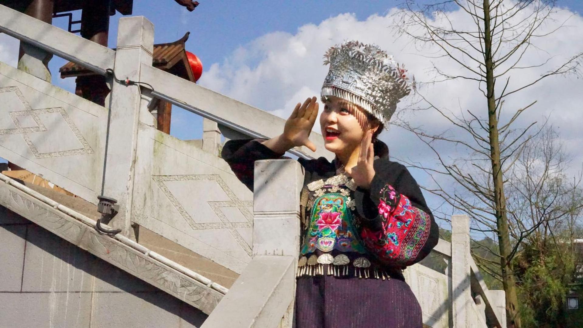 Fenghuang Tujia Ethnic Minority River View Hotel