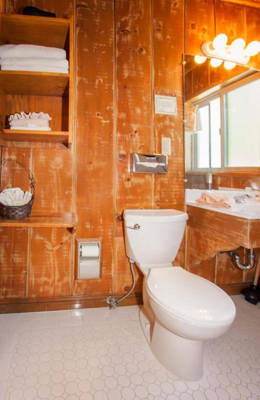 June Lake Motel
