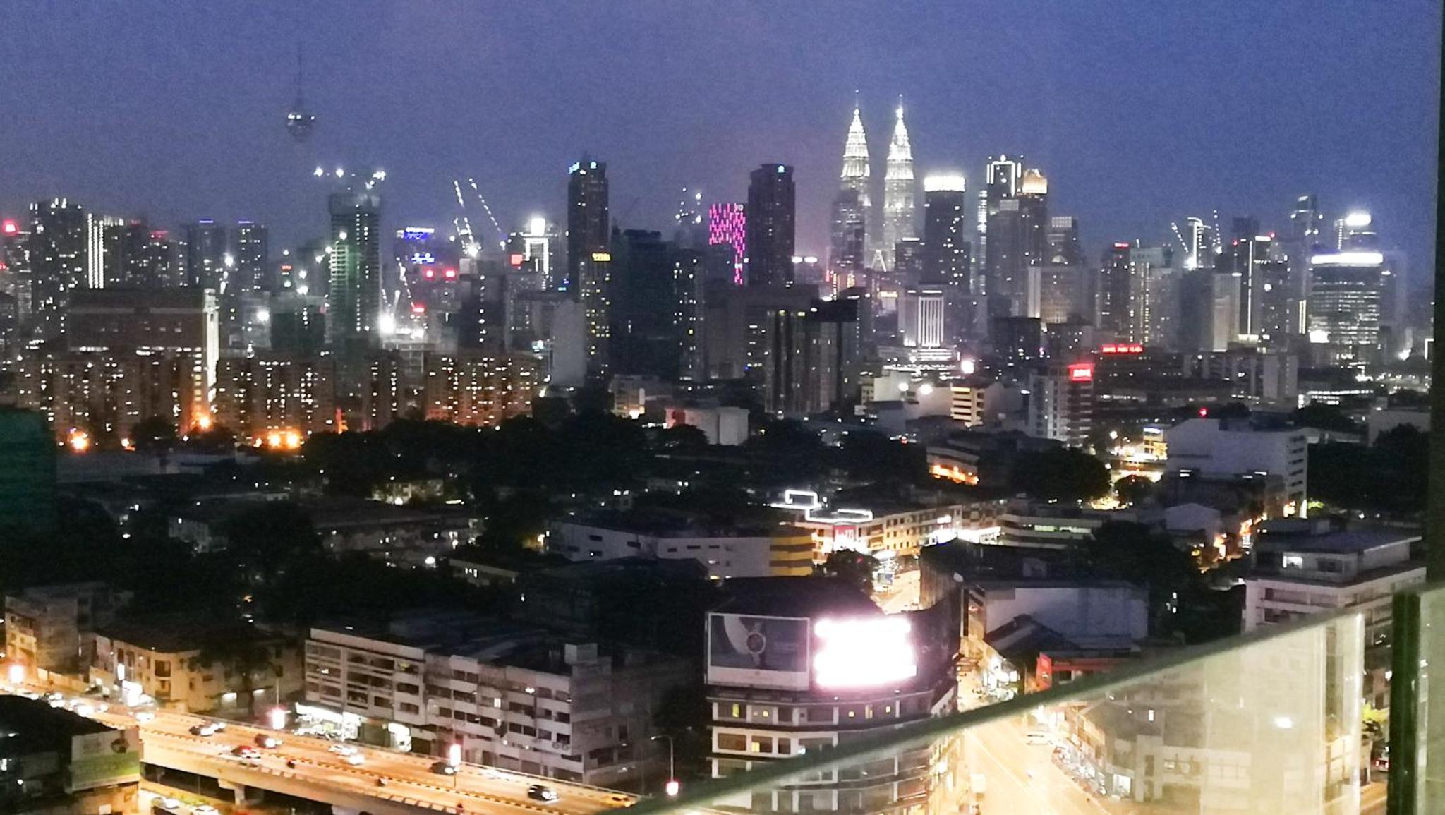 One Residence - Service Residence KL City Centre with 2 free parking