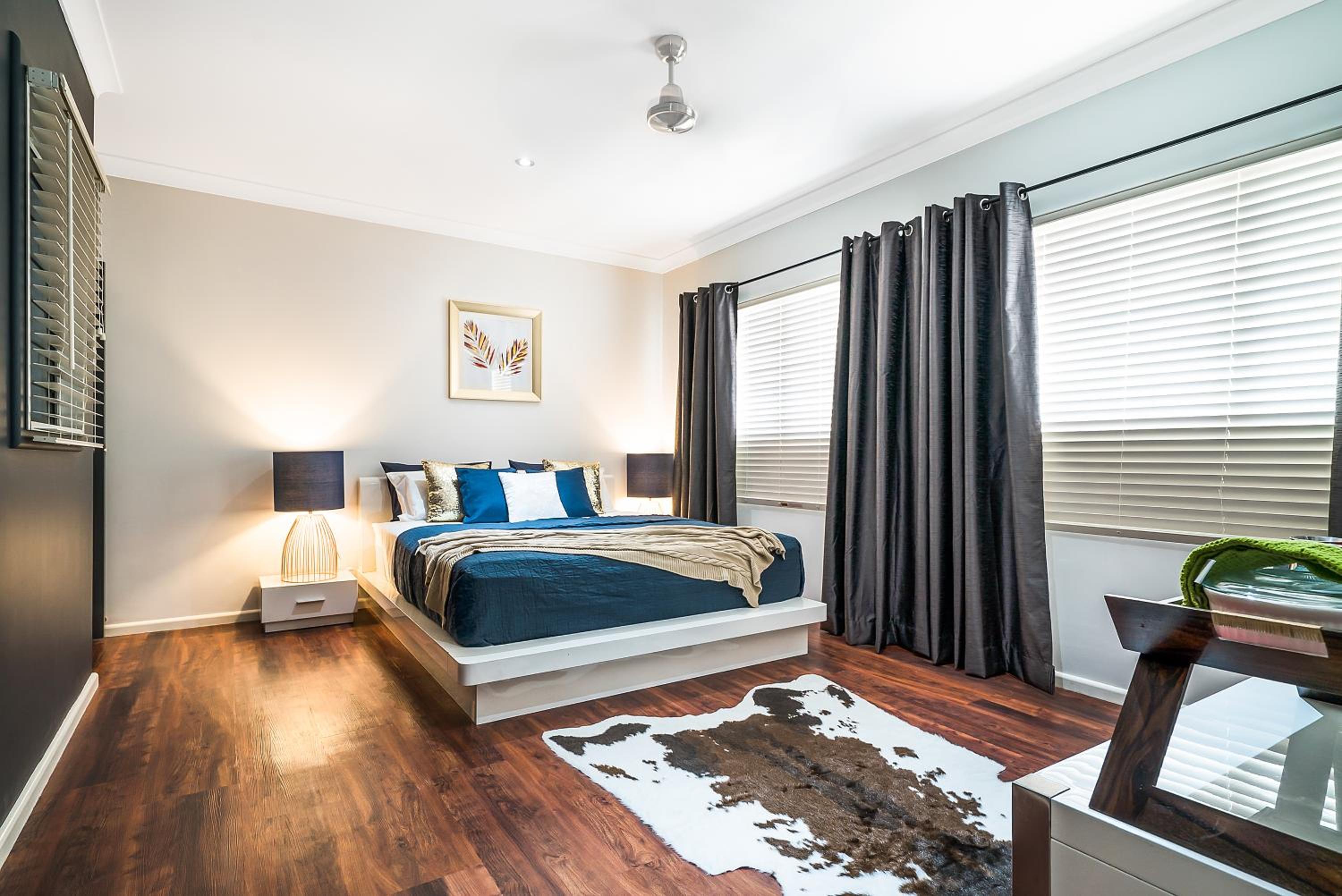 4 BDR Gardens Escape Inner City Townhouse with Secure Parking and Spa