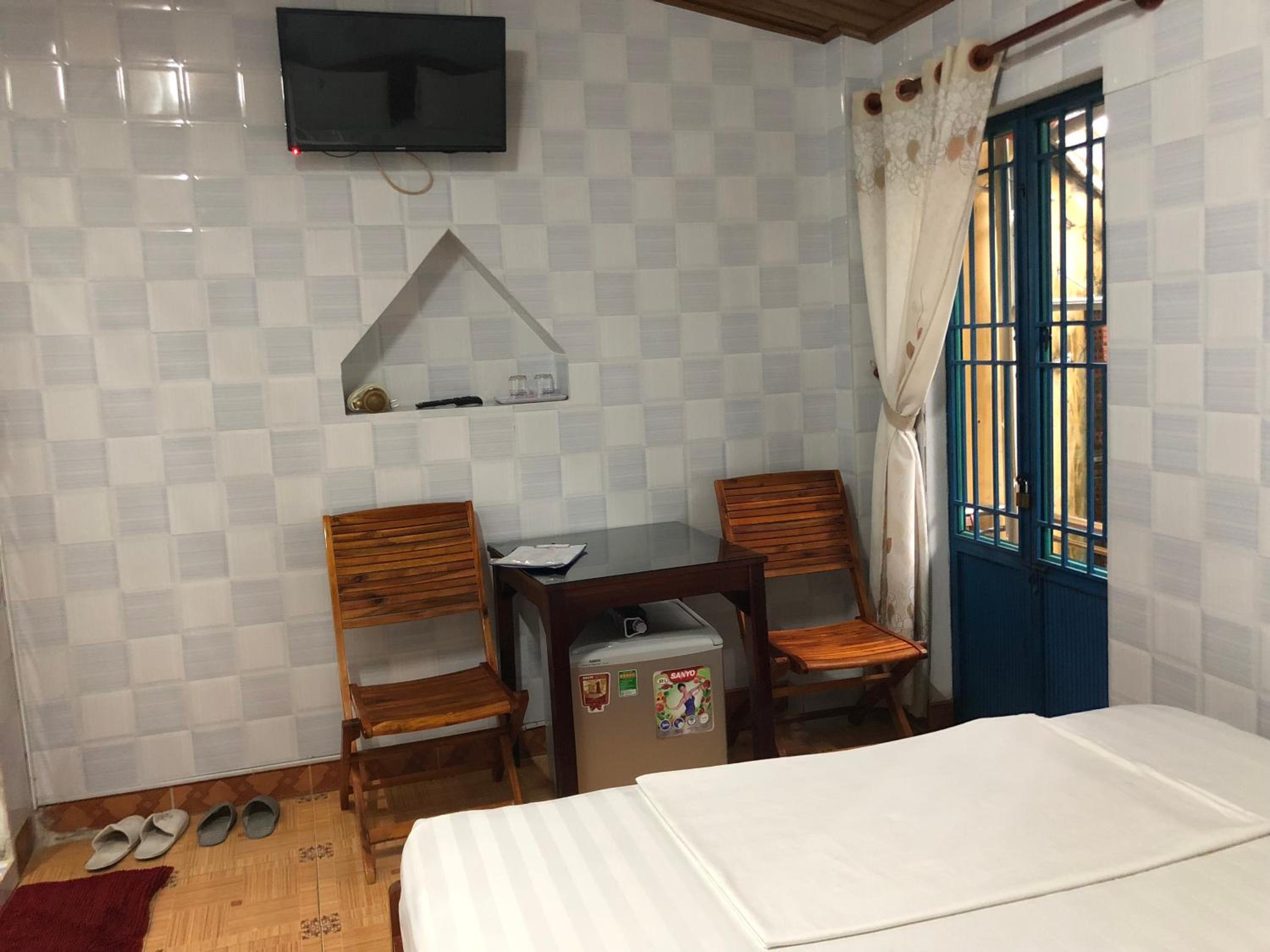 Nha Lan Homestay