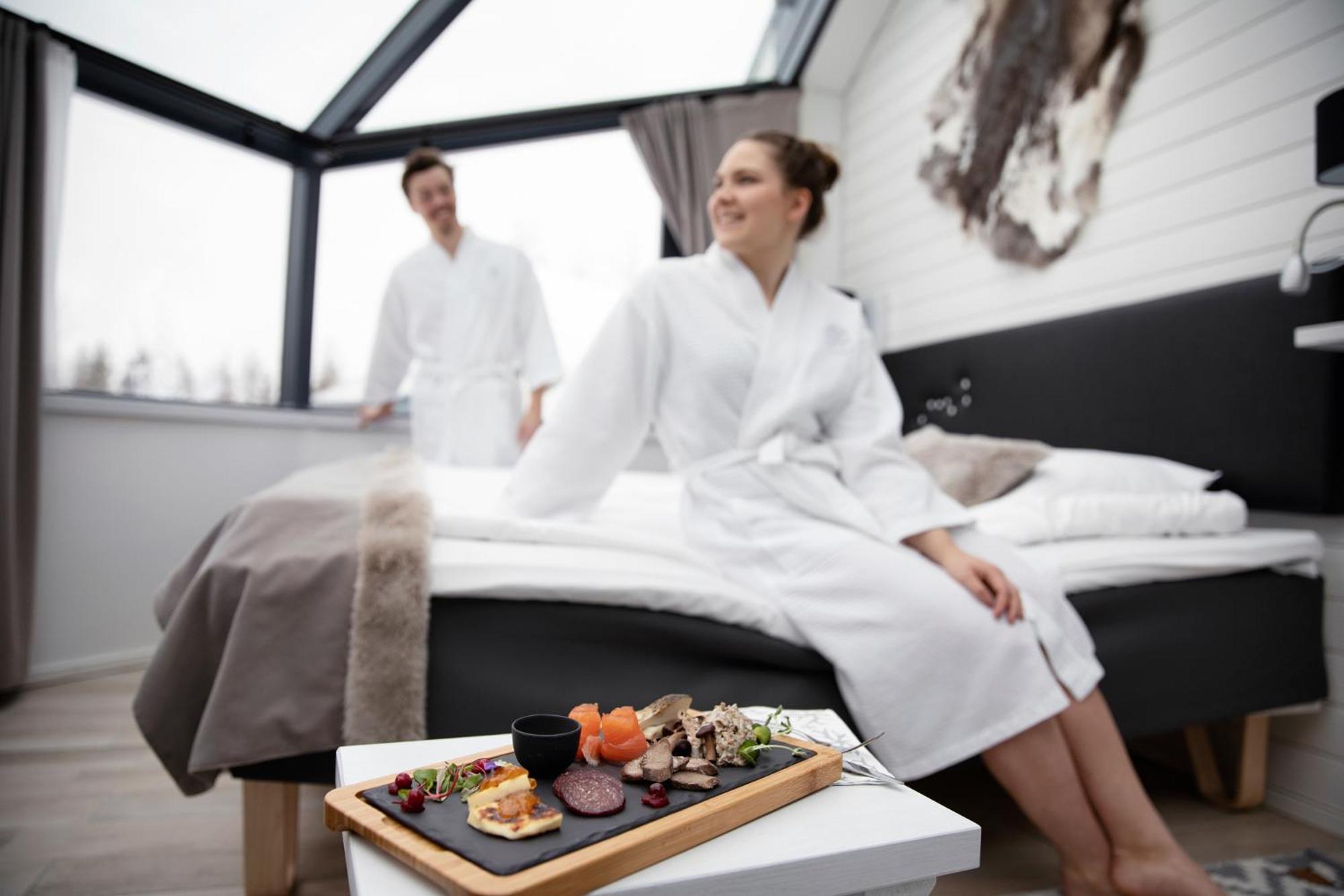 Hotel Santa's Igloos Arctic Circle