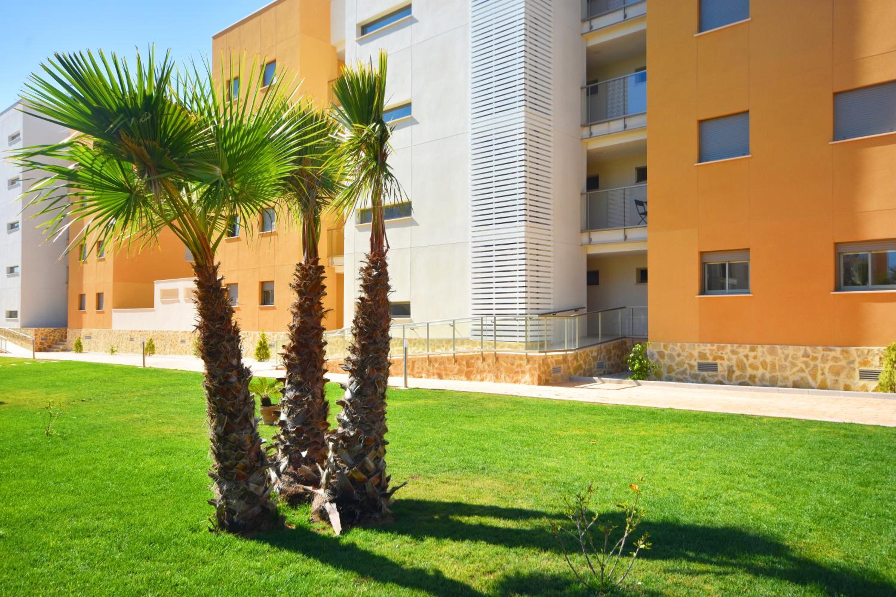 HE Villamartin Gardens view 4
