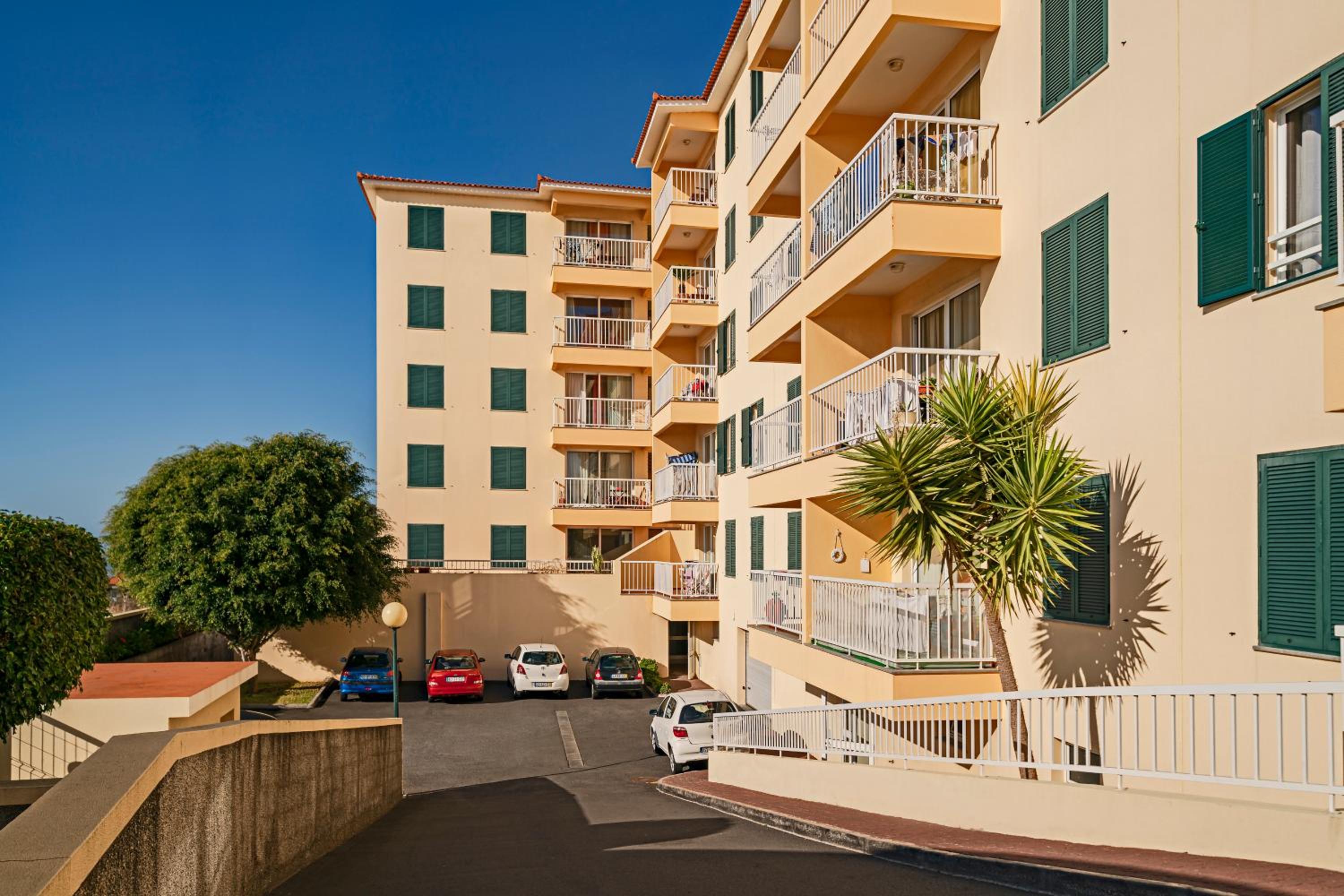 Canico Vacations - Reis Magos III by An Island Apart - Property Image 3