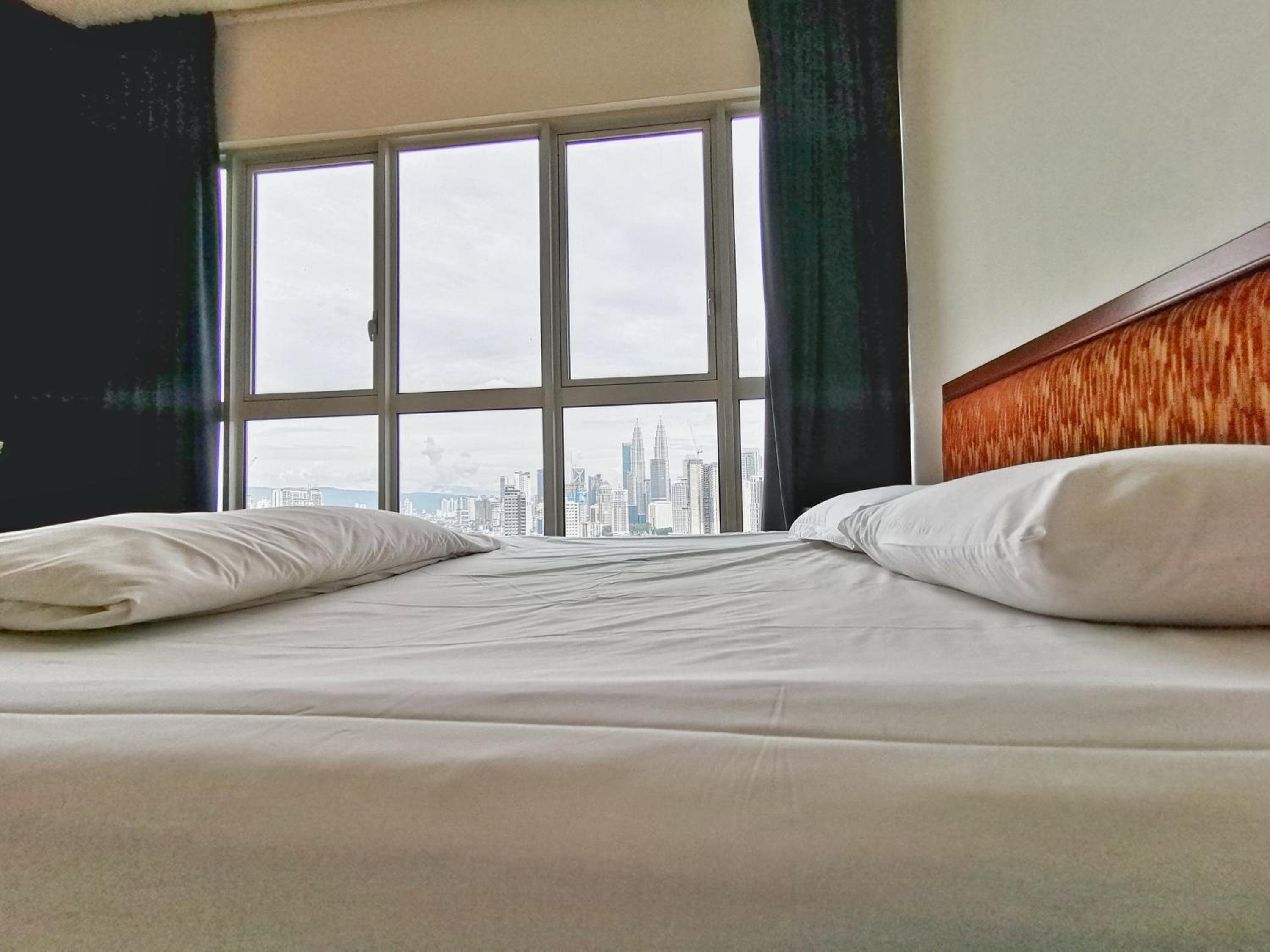 Penthouse on 34 - The Highest Unit and Best Views in Regalia & Private Rooftop Terrace