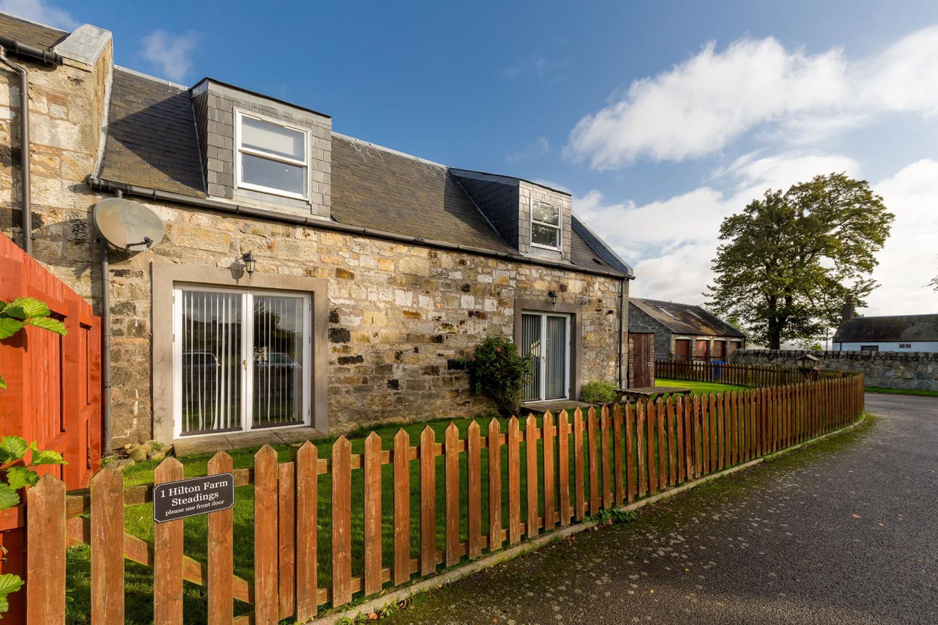 The Steadings - by StayDunfermline view 5
