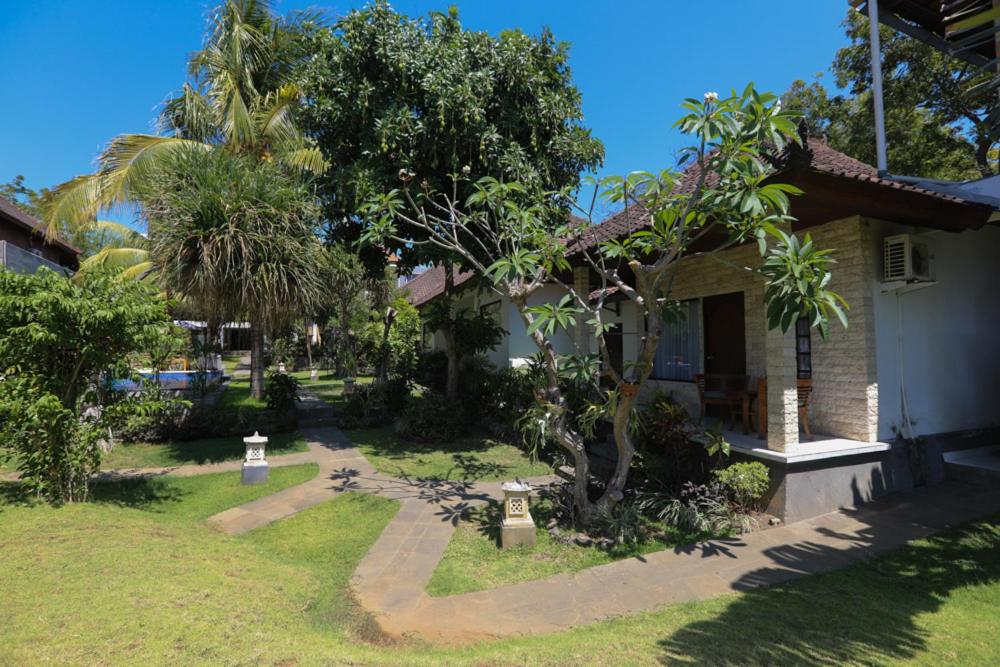 Fish in Air Tulamben Dive Resort