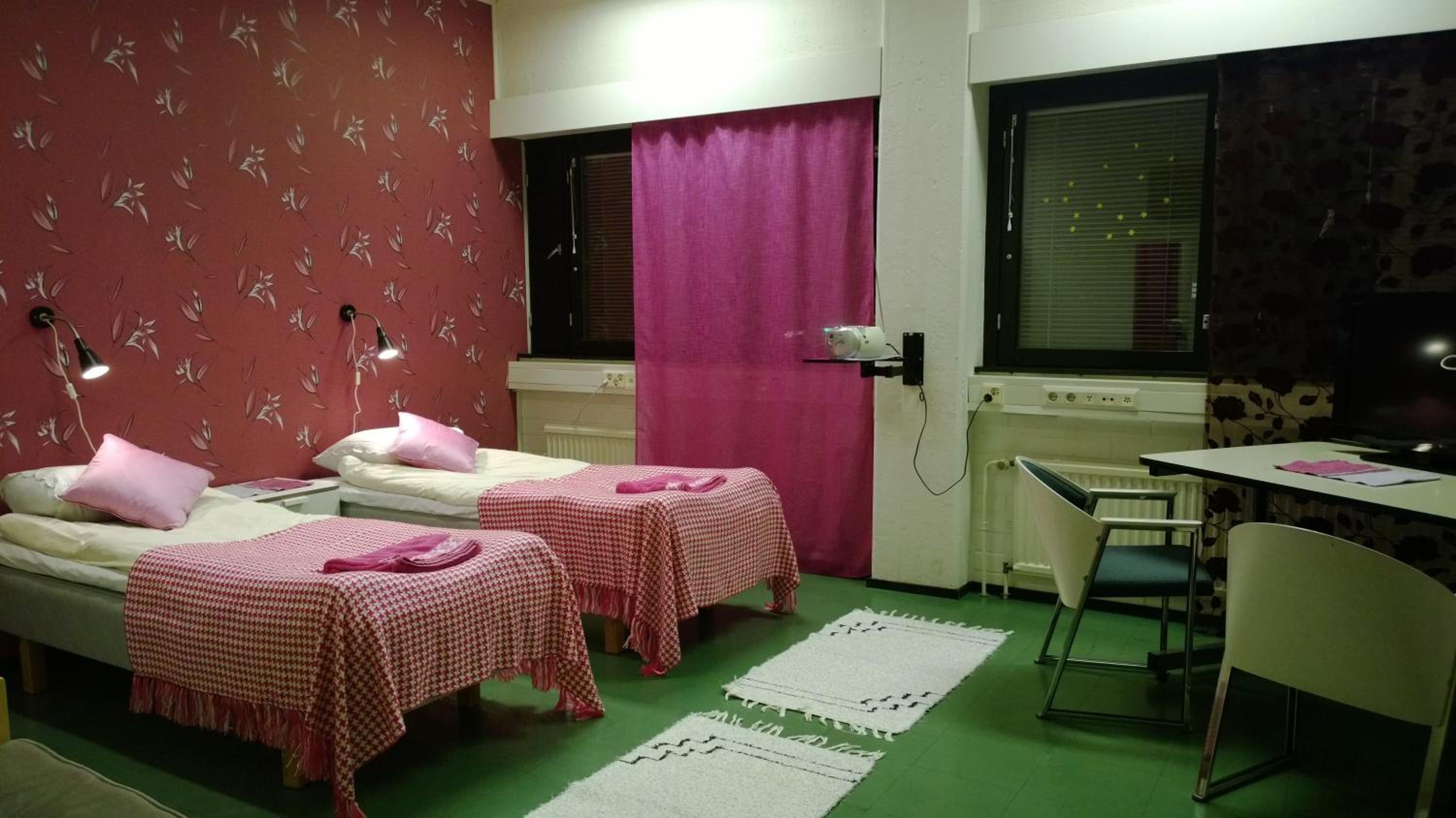 hotel room