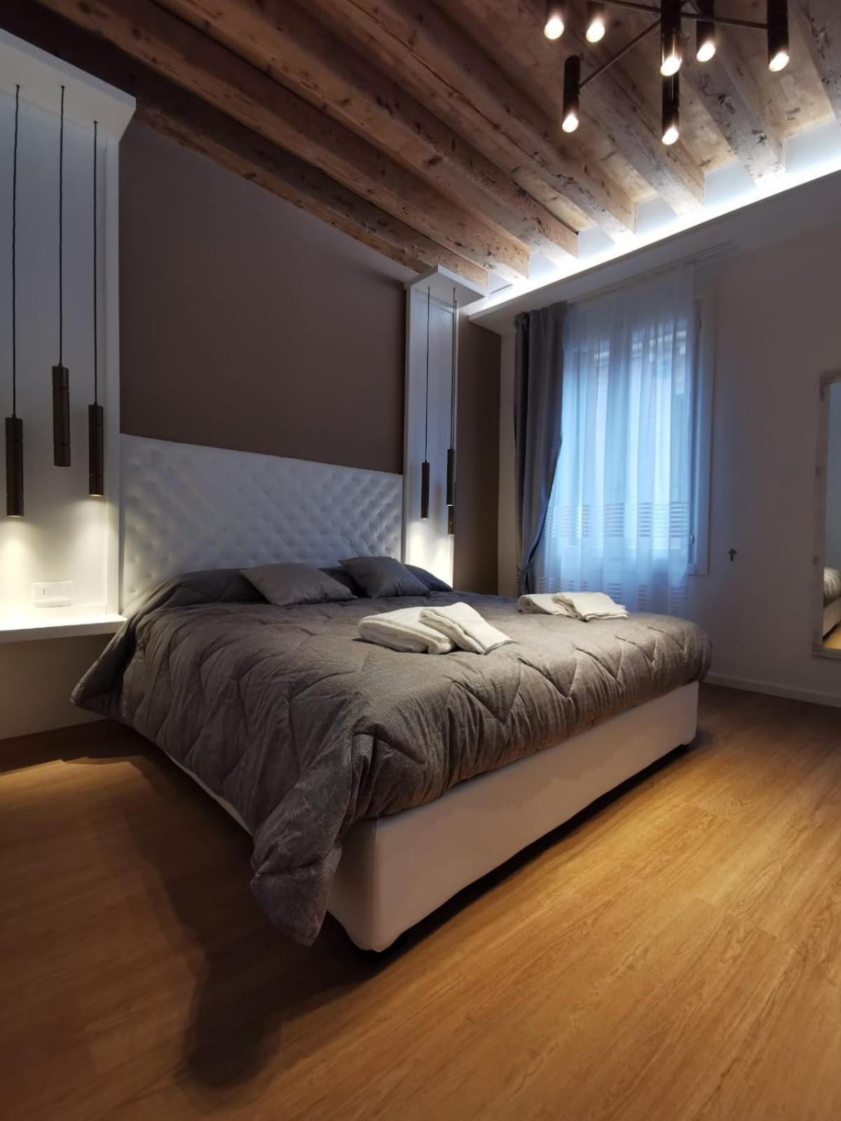 Deluxe 3 Bedroom Flat in Rialto