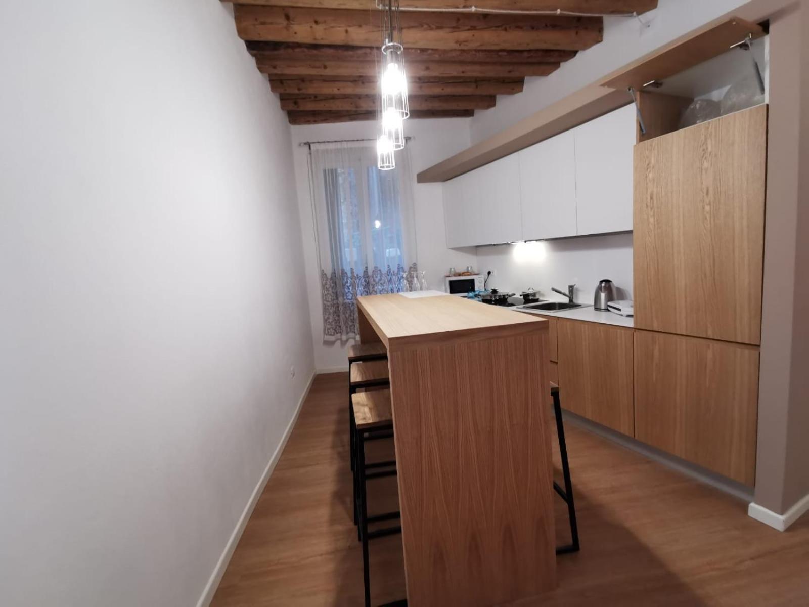 Deluxe 3 Bedroom Flat in Rialto