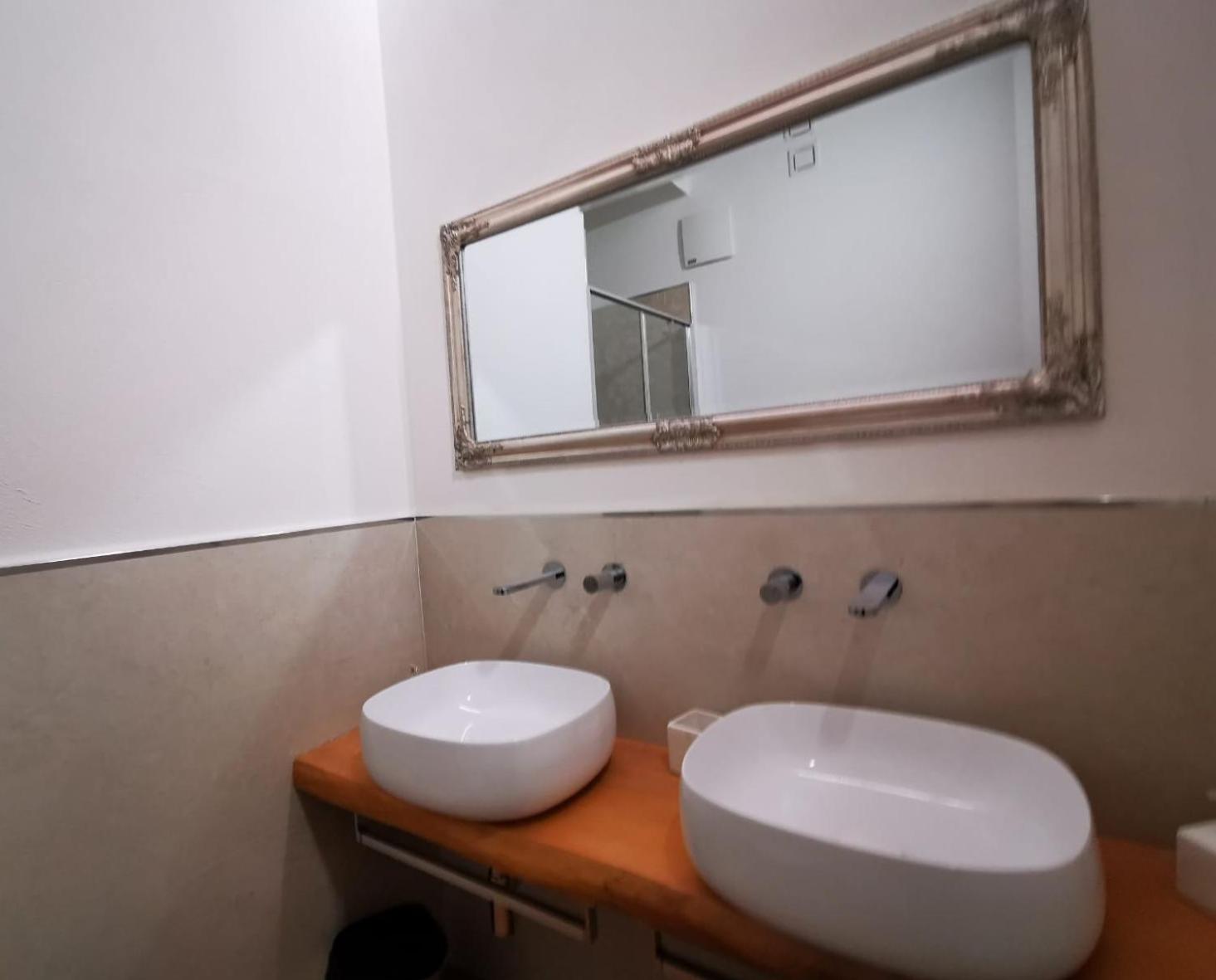 Deluxe 3 Bedroom Flat in Rialto